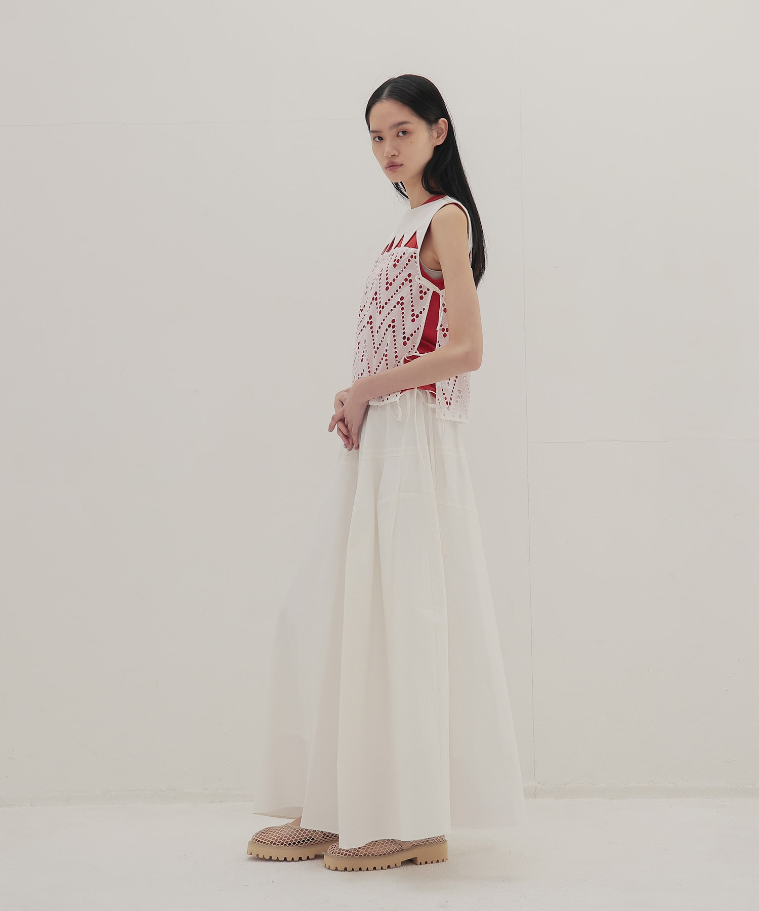 zig-zag race cutout blouse