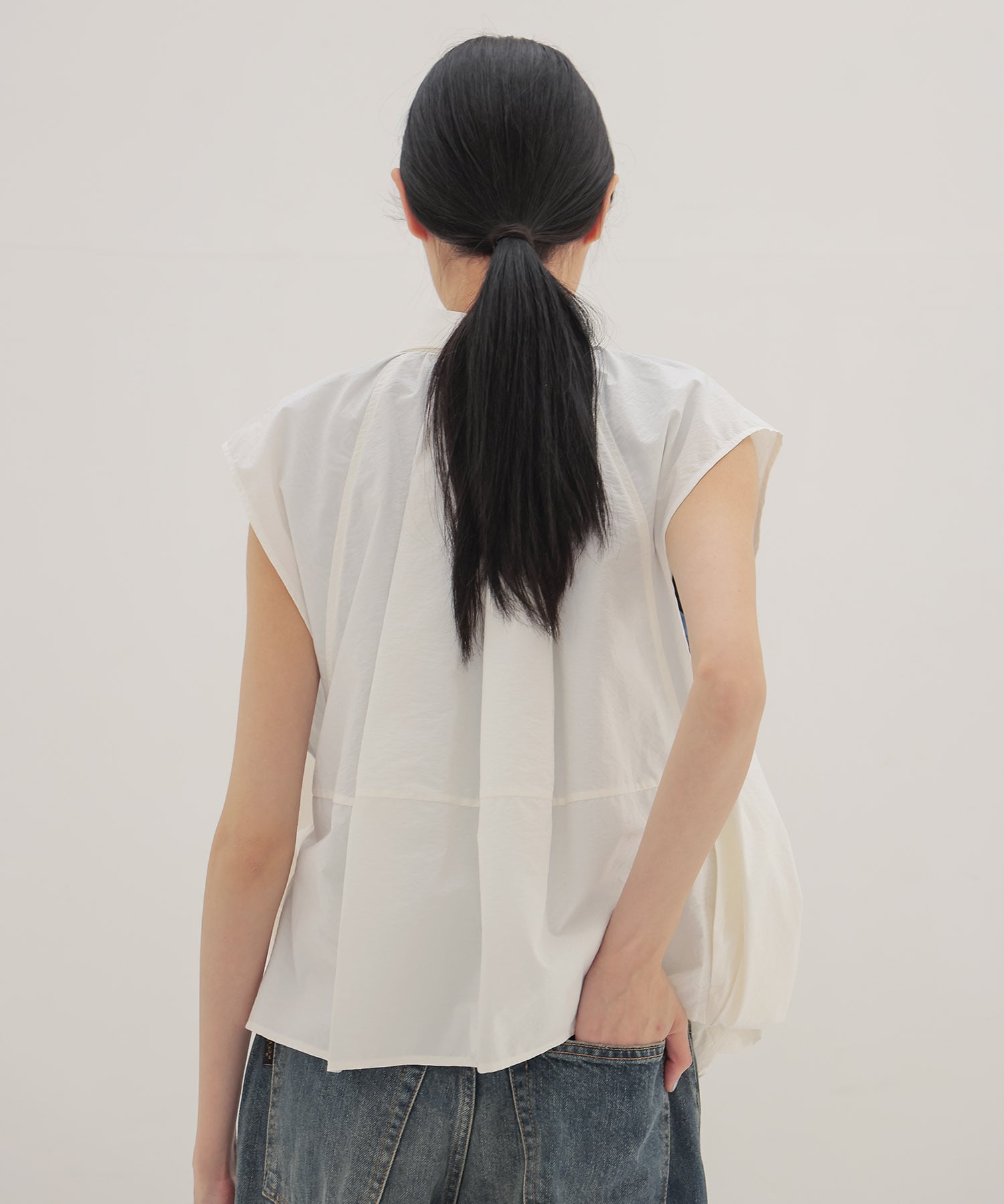 balloon sleeveless zip blouse