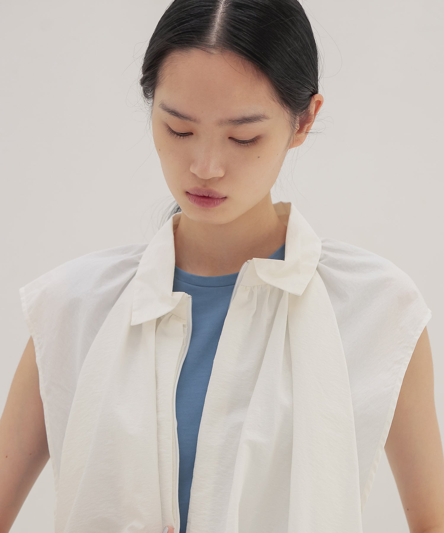 balloon sleeveless zip blouse