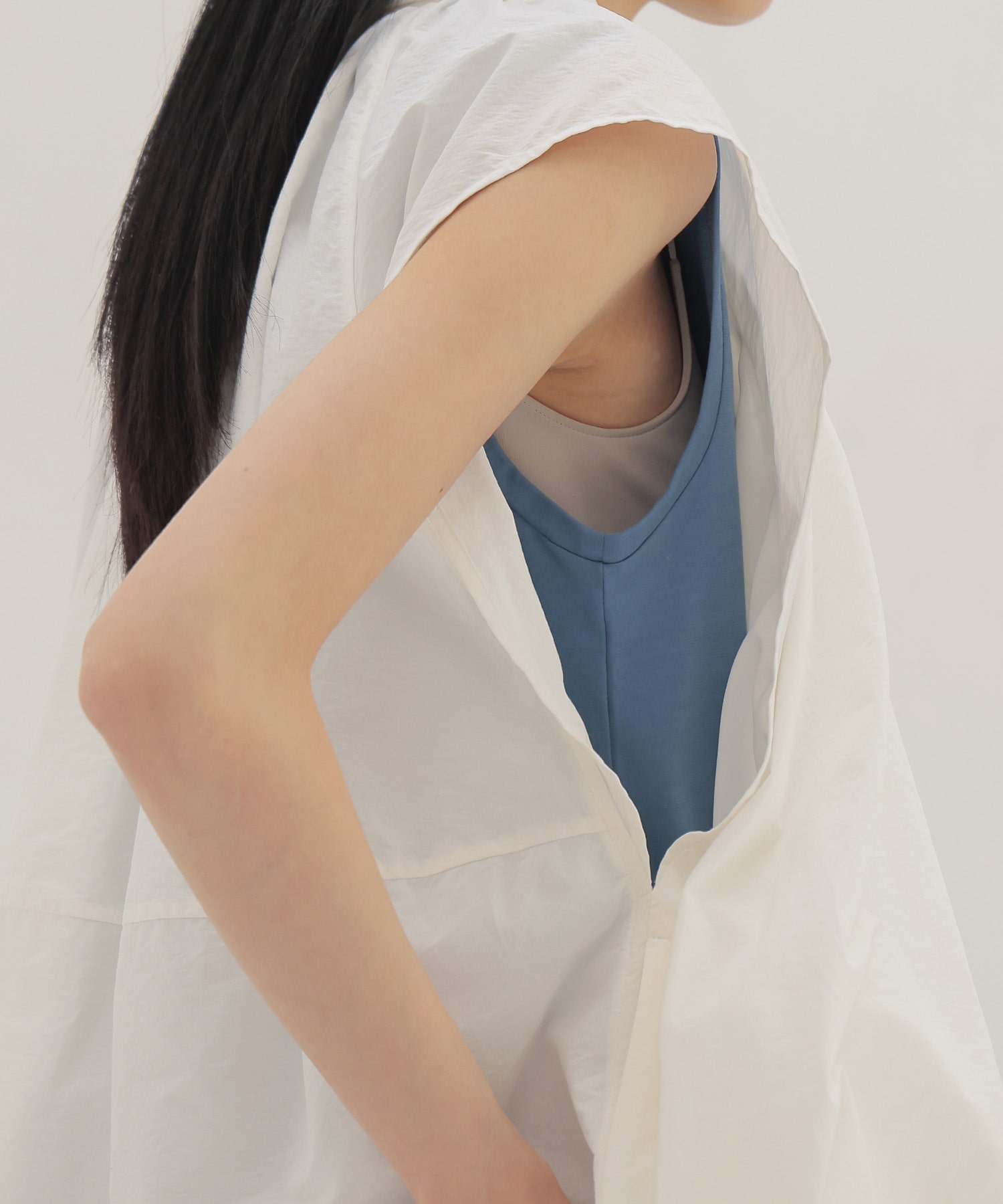 balloon sleeveless zip blouse