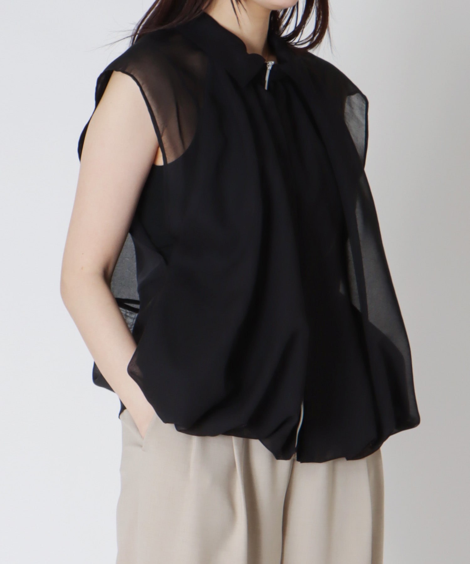 sheer balloon sleeveless zip blouse