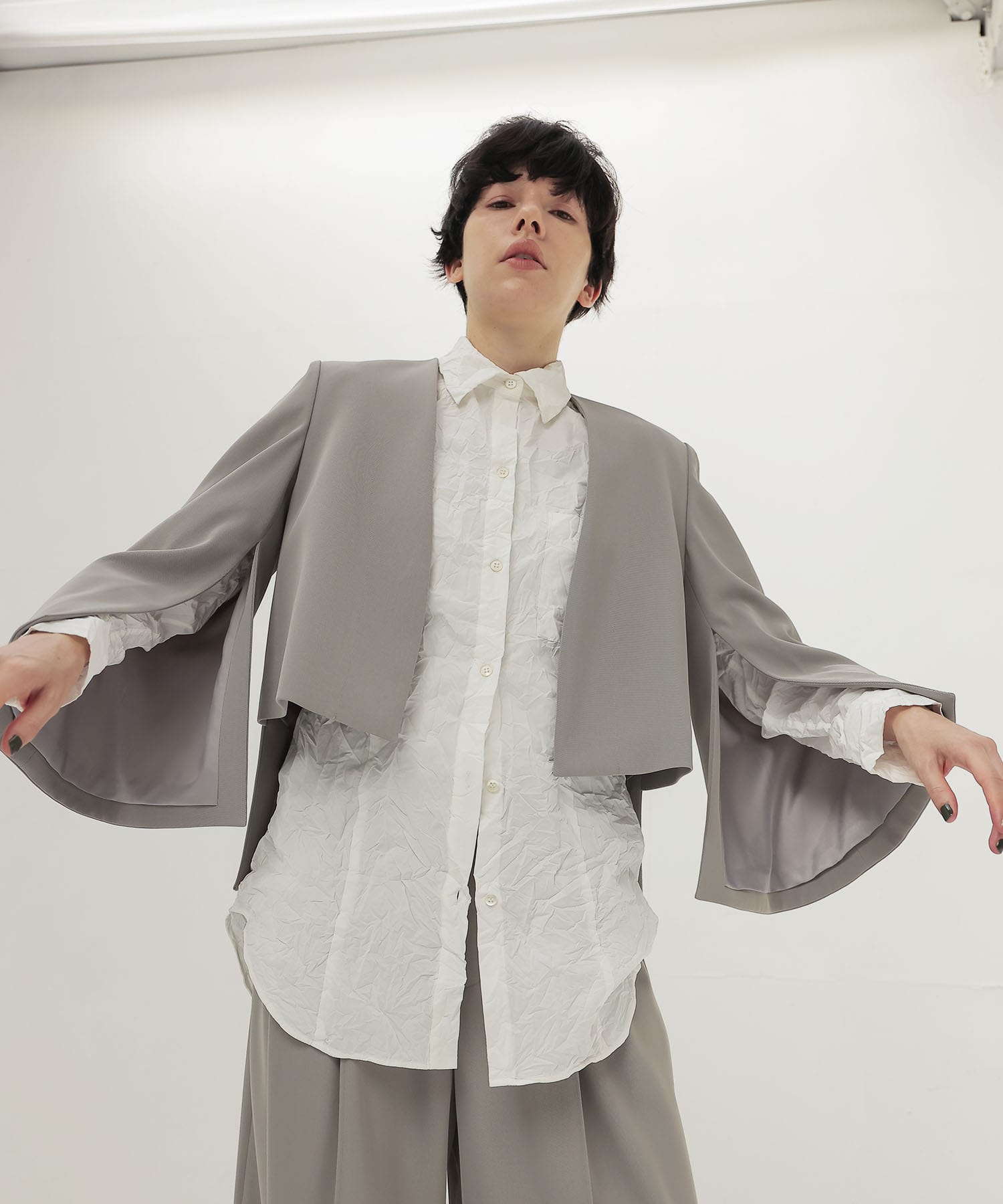 slit sleeve cape jacket