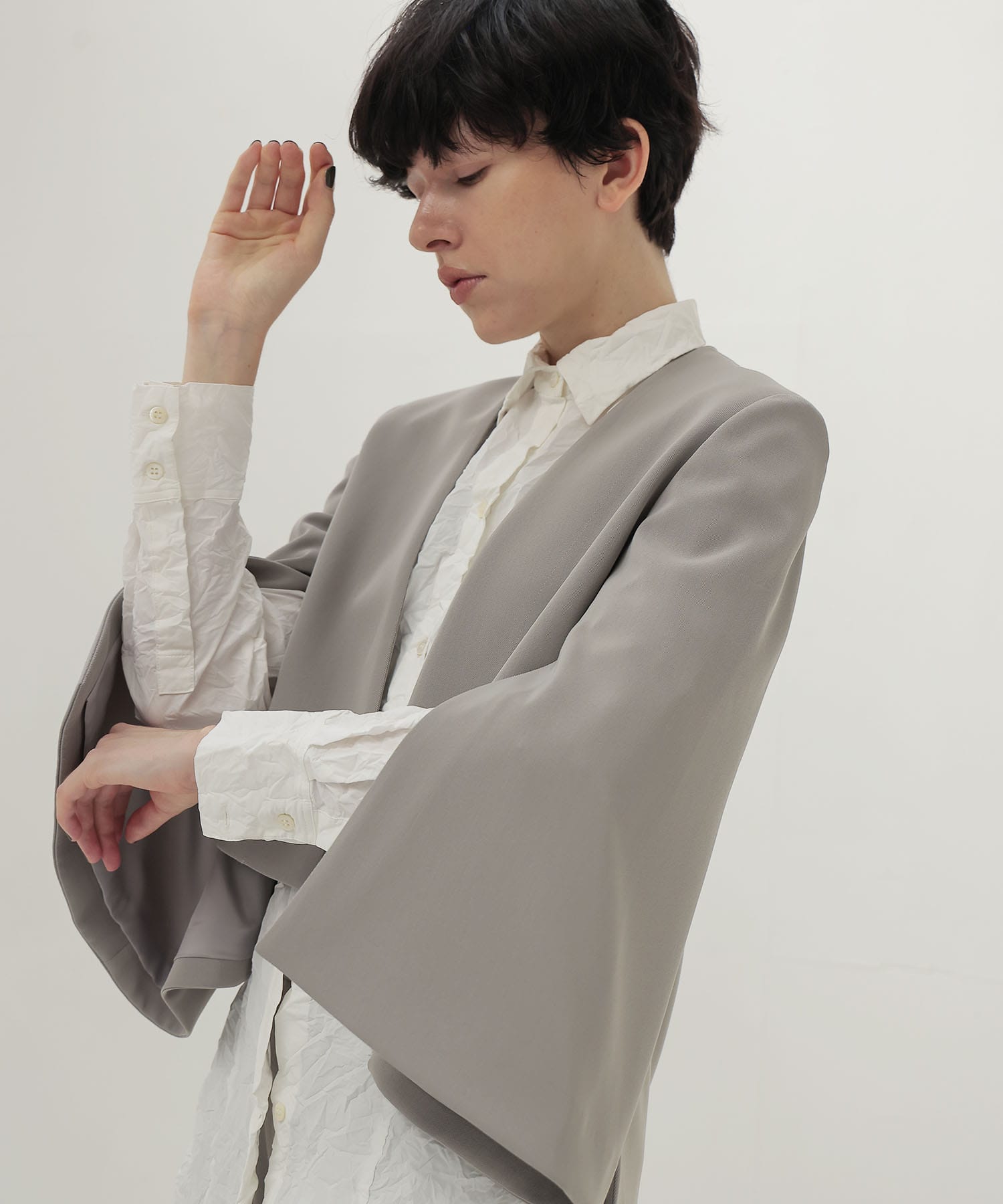 slit sleeve cape jacket