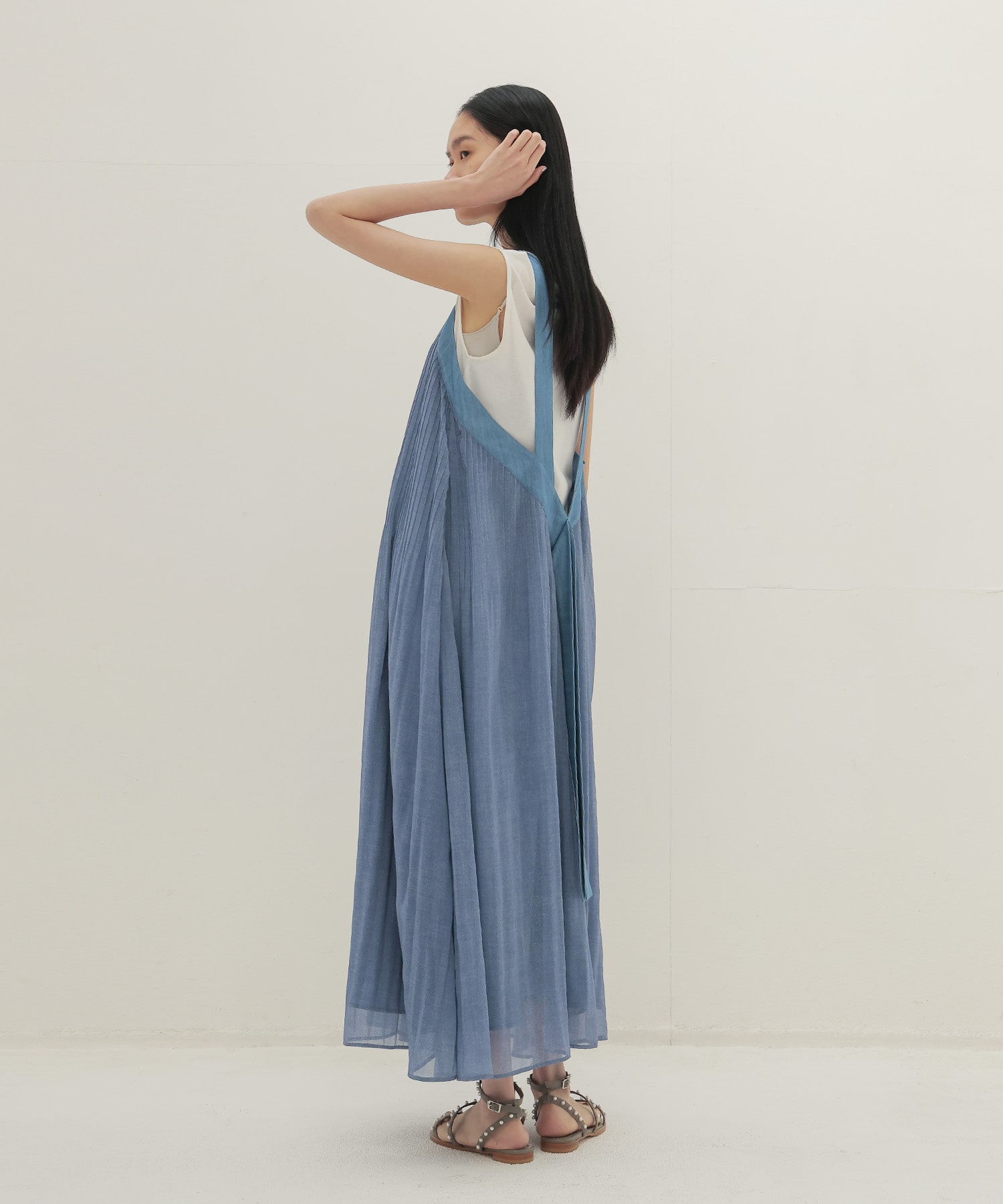 sheer print pleats dress
