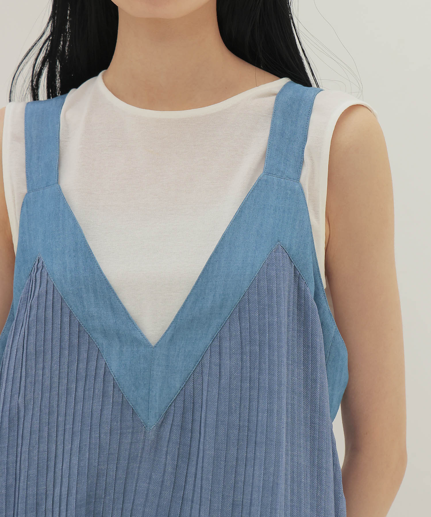 sheer print pleats dress