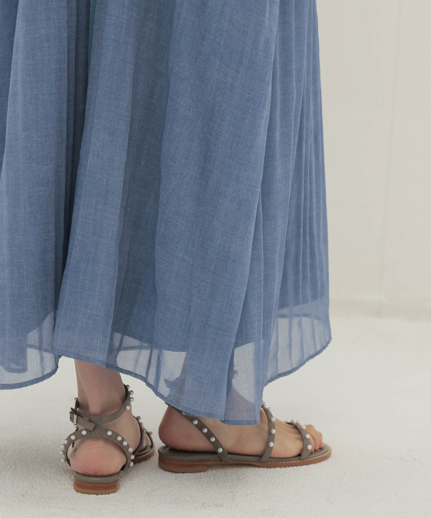 sheer print pleats dress