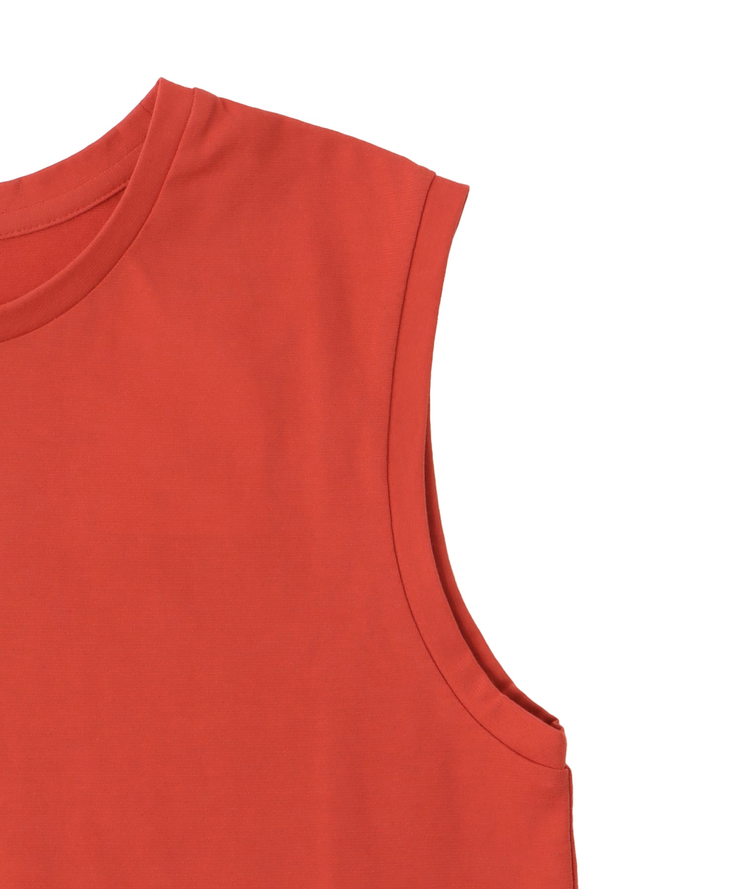 color sleeveless tee