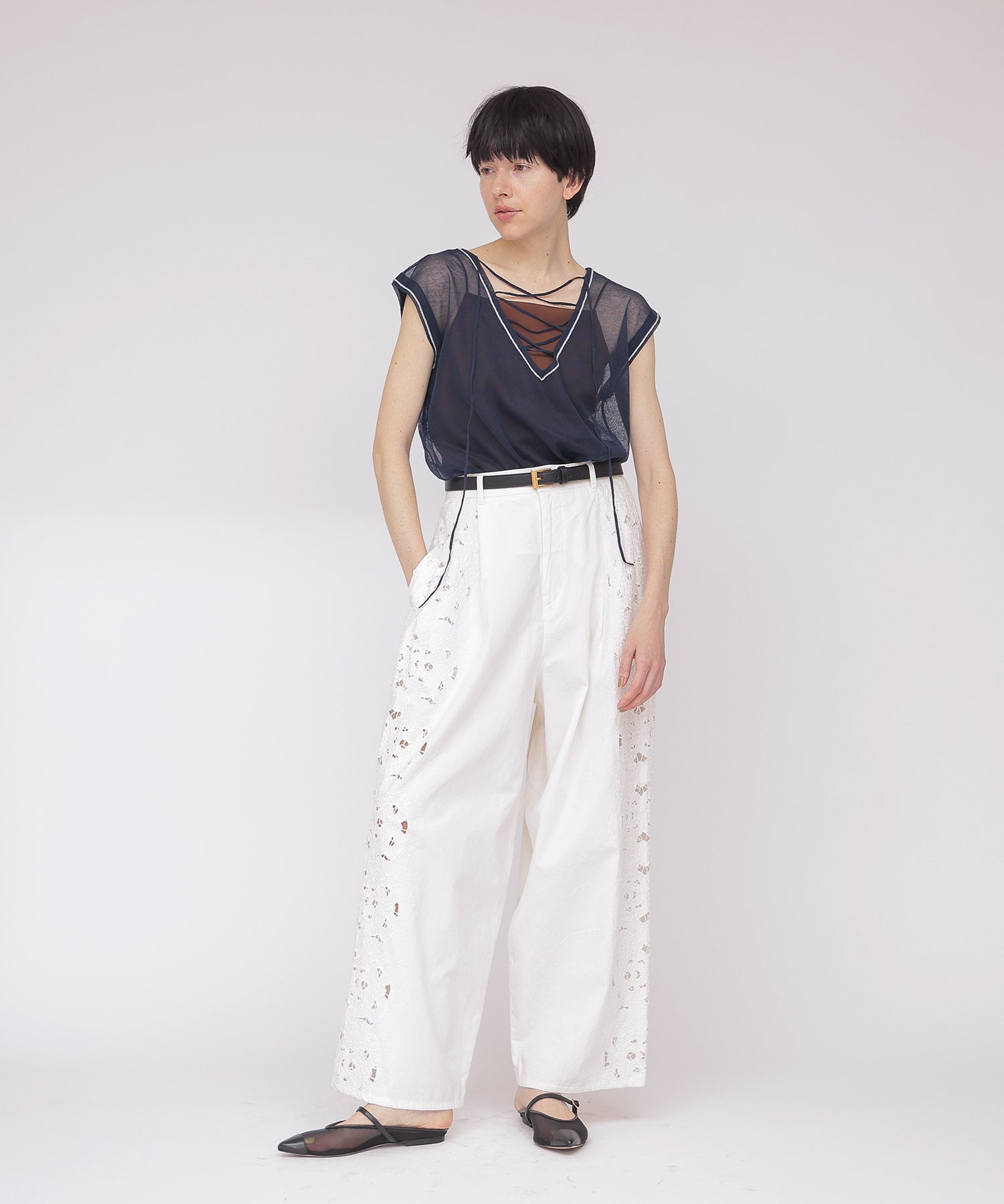 ALLONGE sleeveless pull