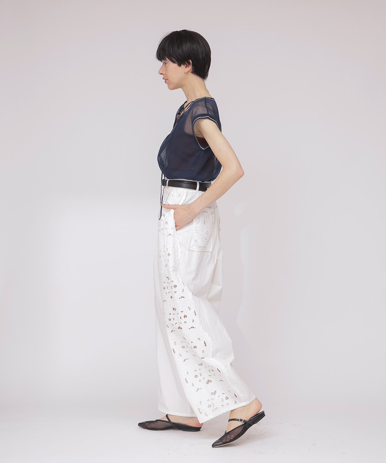 ALLONGE sleeveless pull