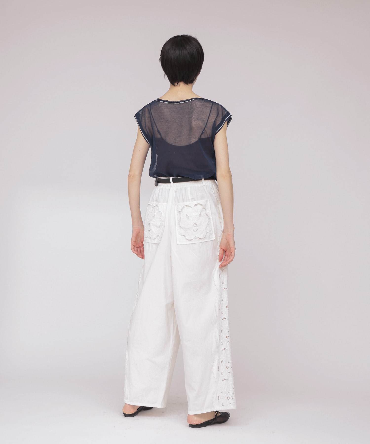 ALLONGE sleeveless pull