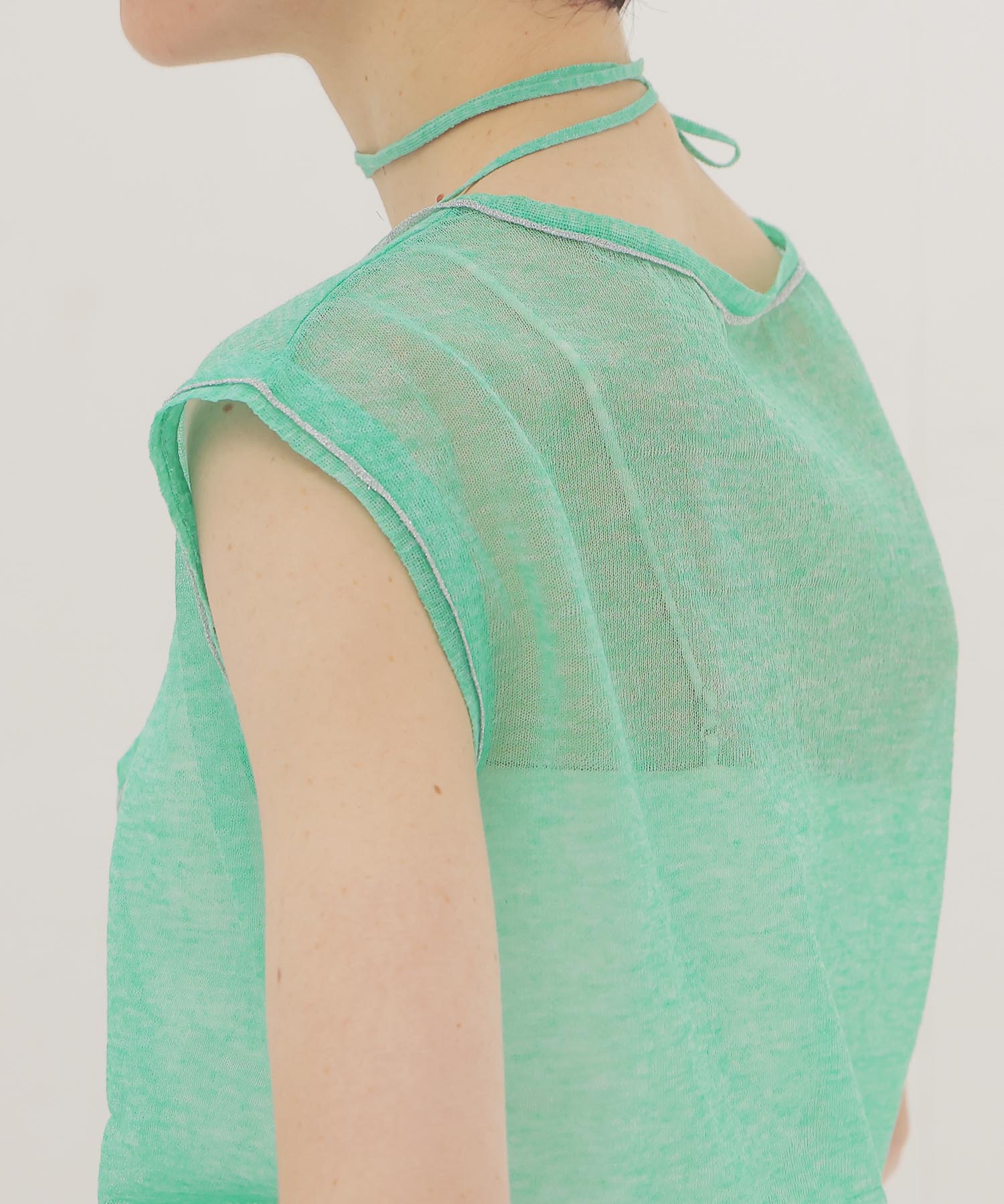 ALLONGE sleeveless pull