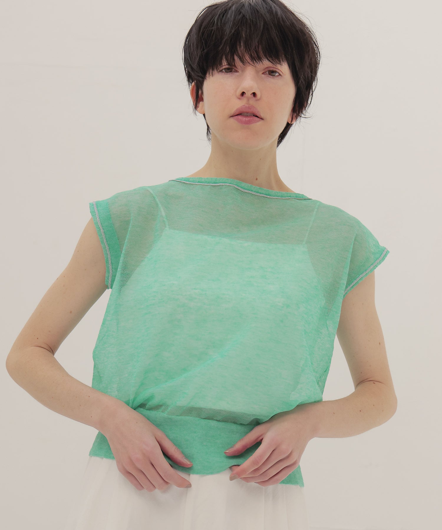 ALLONGE sleeveless pull