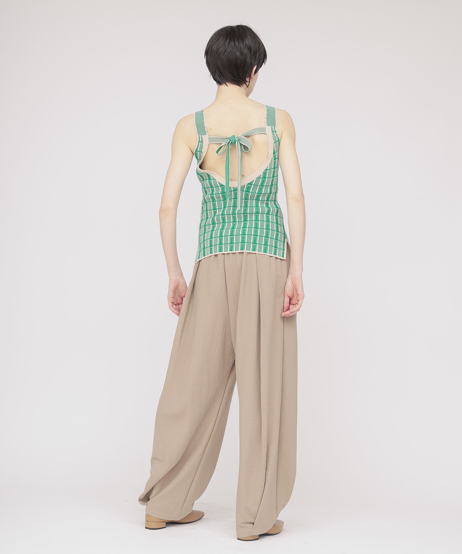ankle tuck trouser