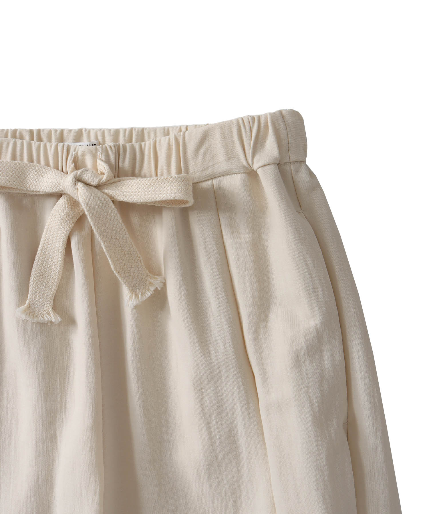 ankle tuck trouser