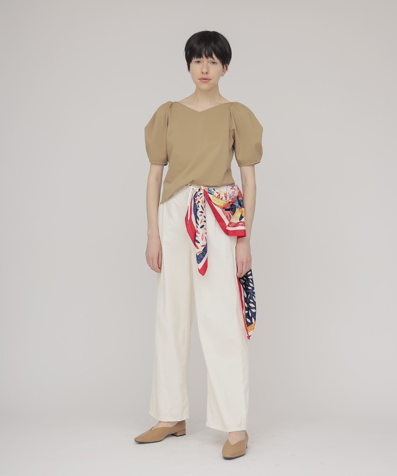 volume tuck sleeves pullover cutsew
