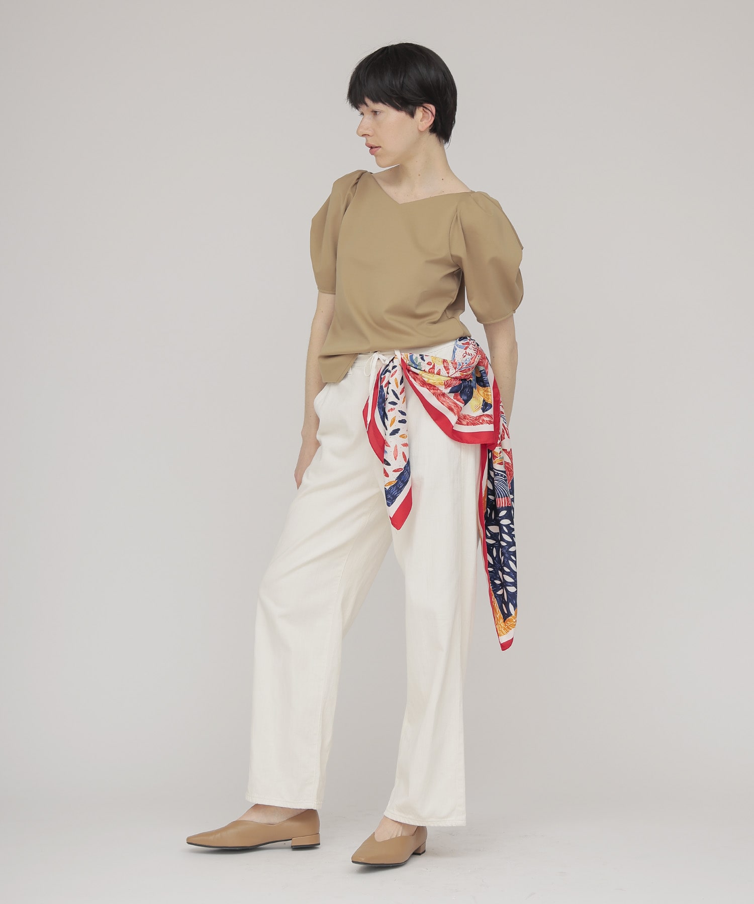 volume tuck sleeves pullover cutsew