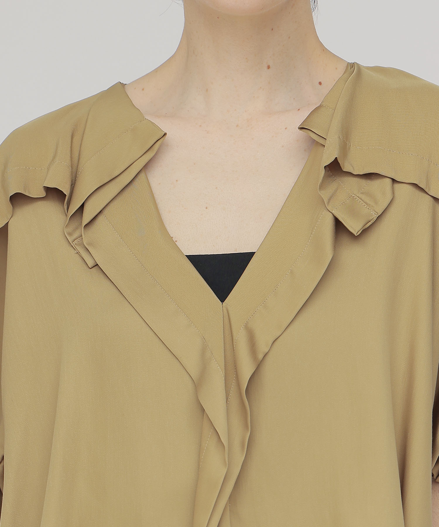 design yoke silky blouse