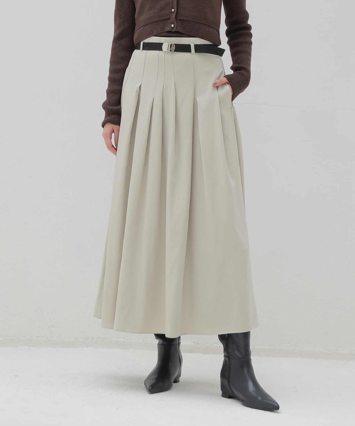 irregular tuck belt skirt