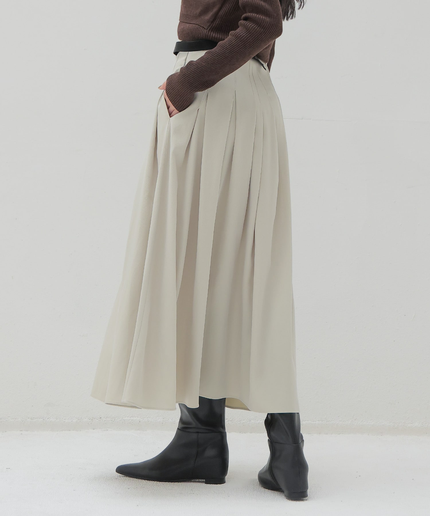 irregular tuck belt skirt
