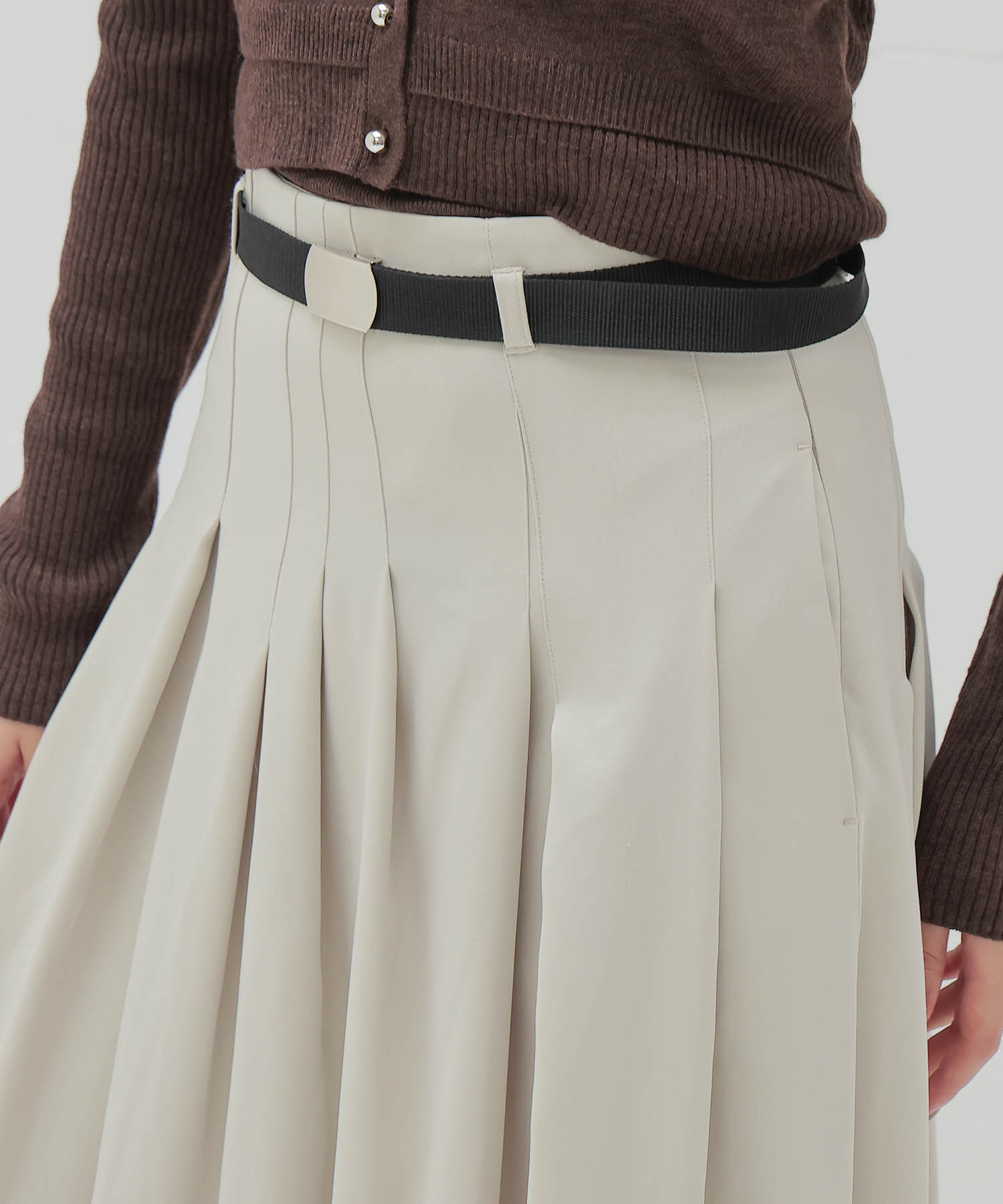irregular tuck belt skirt