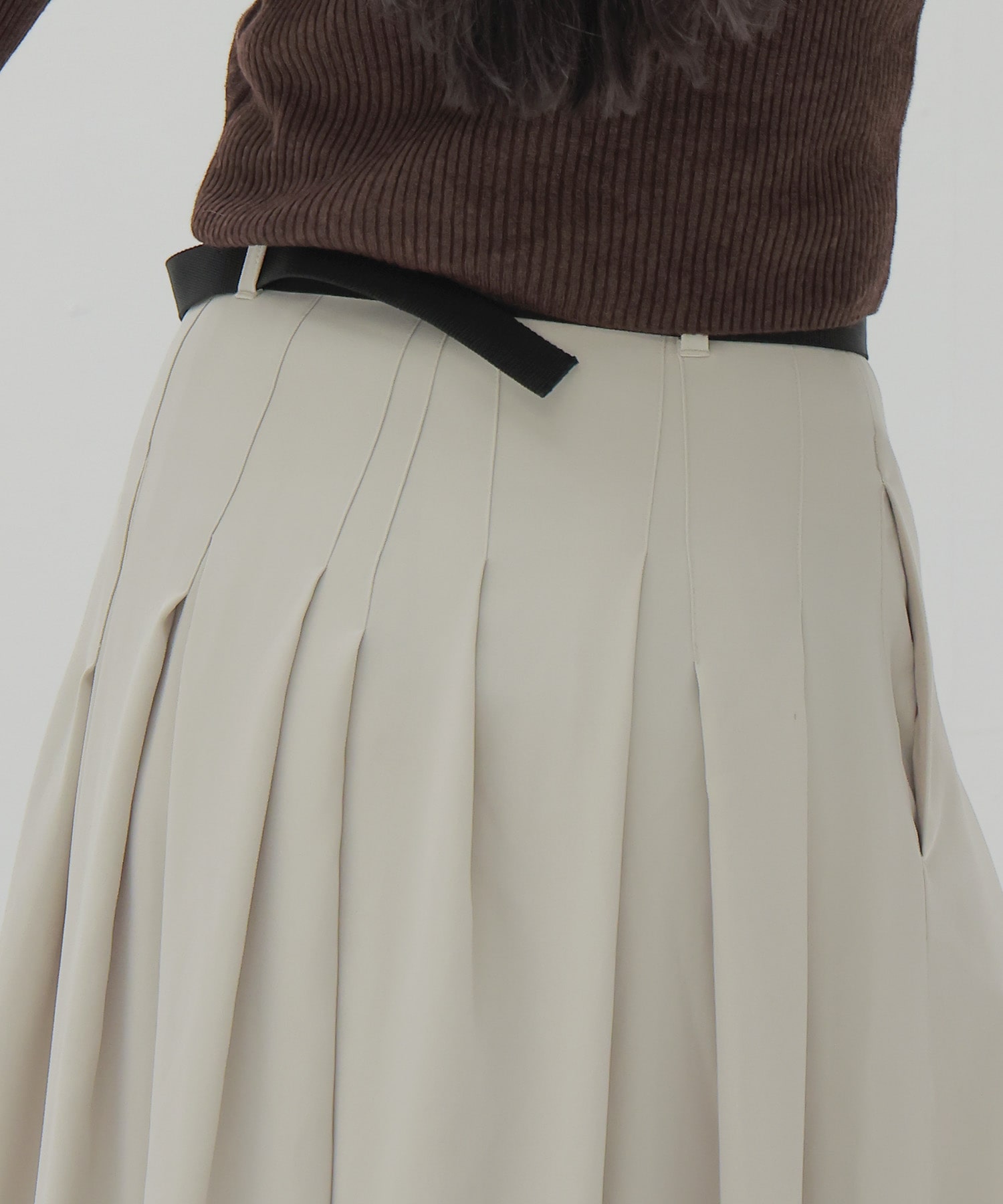 irregular tuck belt skirt