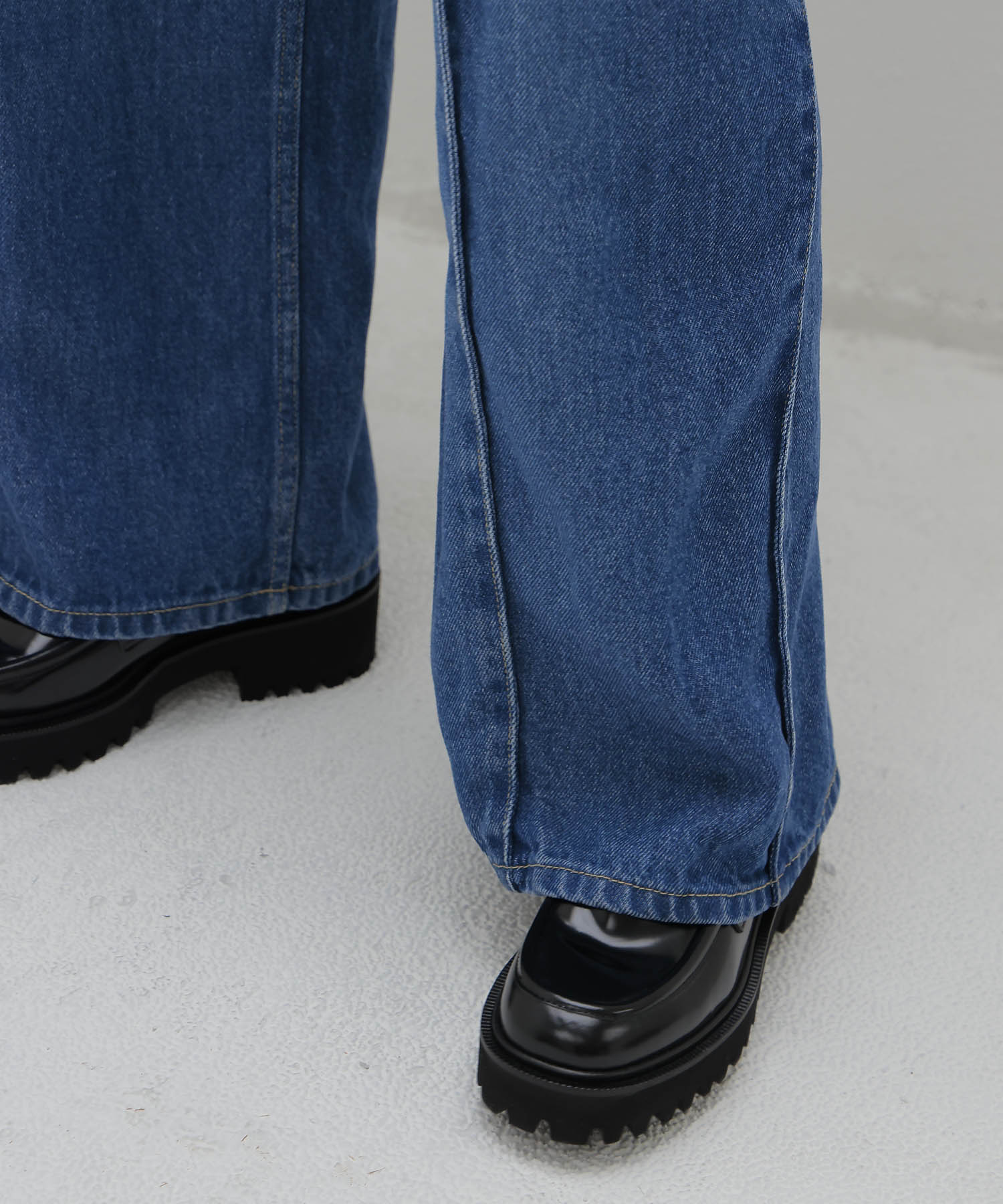lyocell denim side tuck wide pants