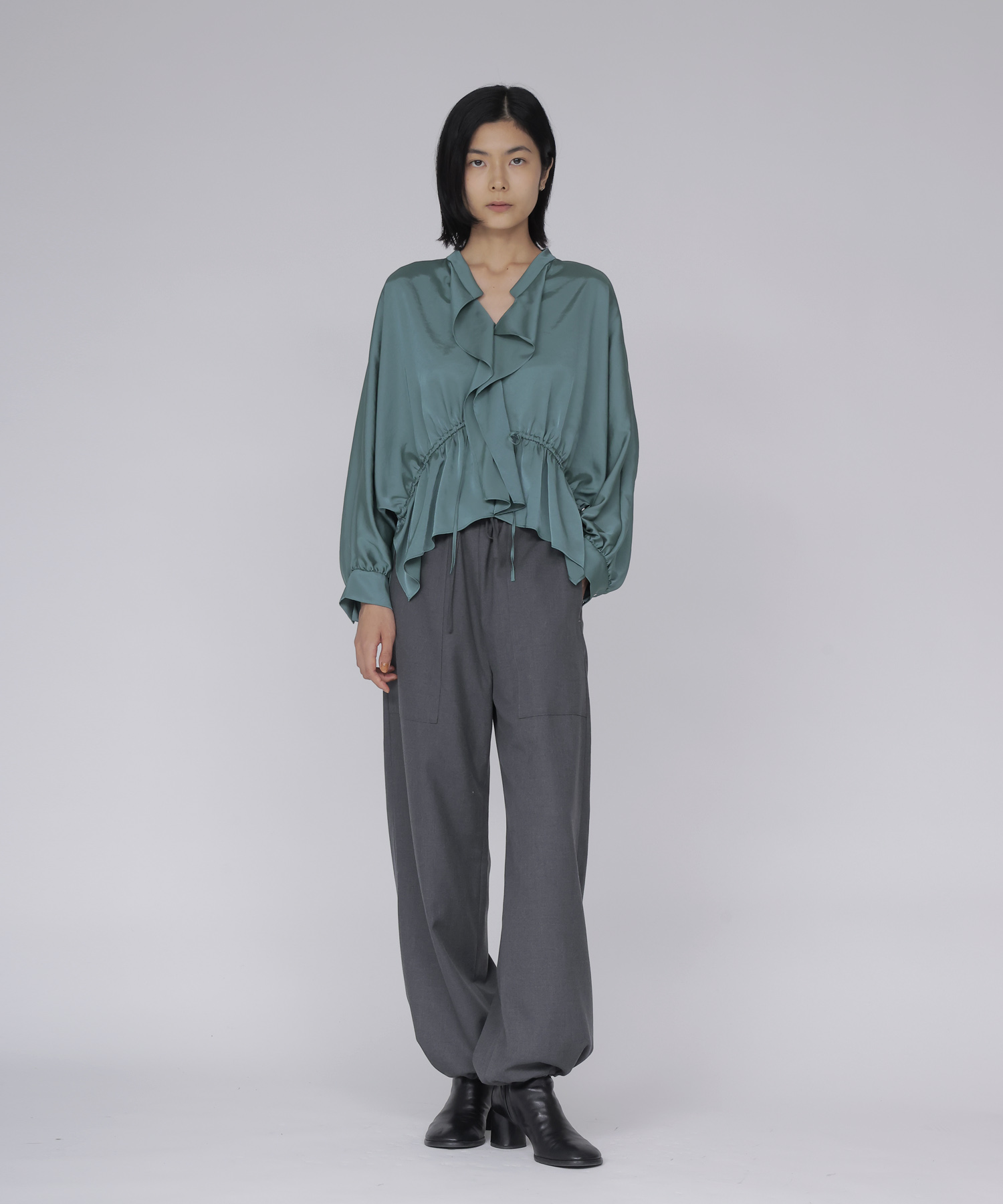toromi sway V neeck blouse