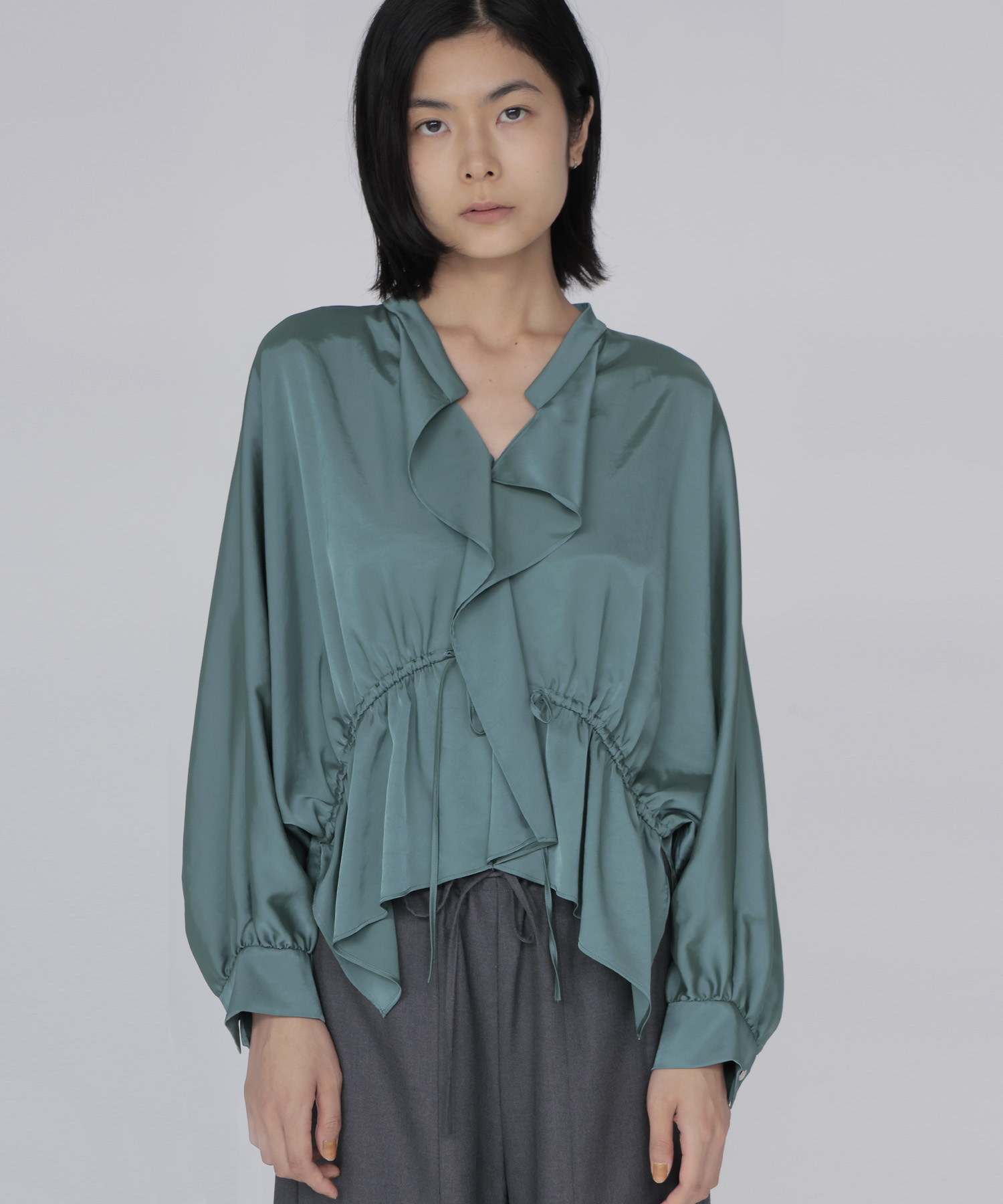 toromi sway V neeck blouse