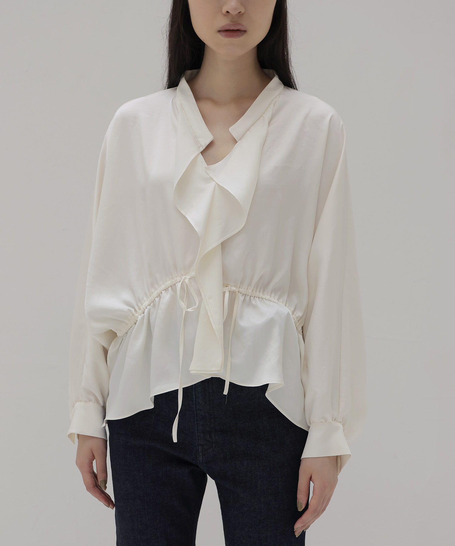 toromi sway V neeck blouse