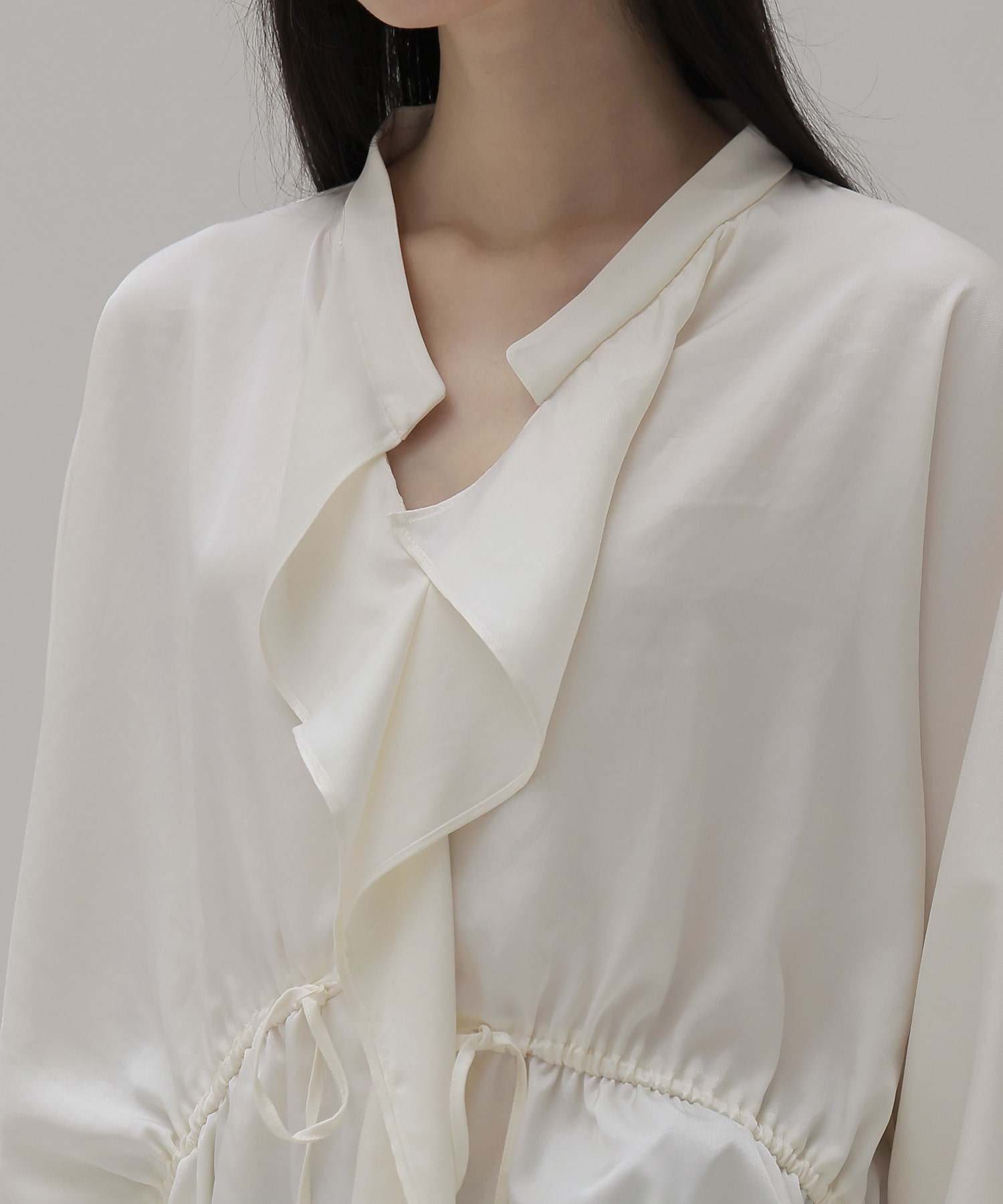 toromi sway V neeck blouse