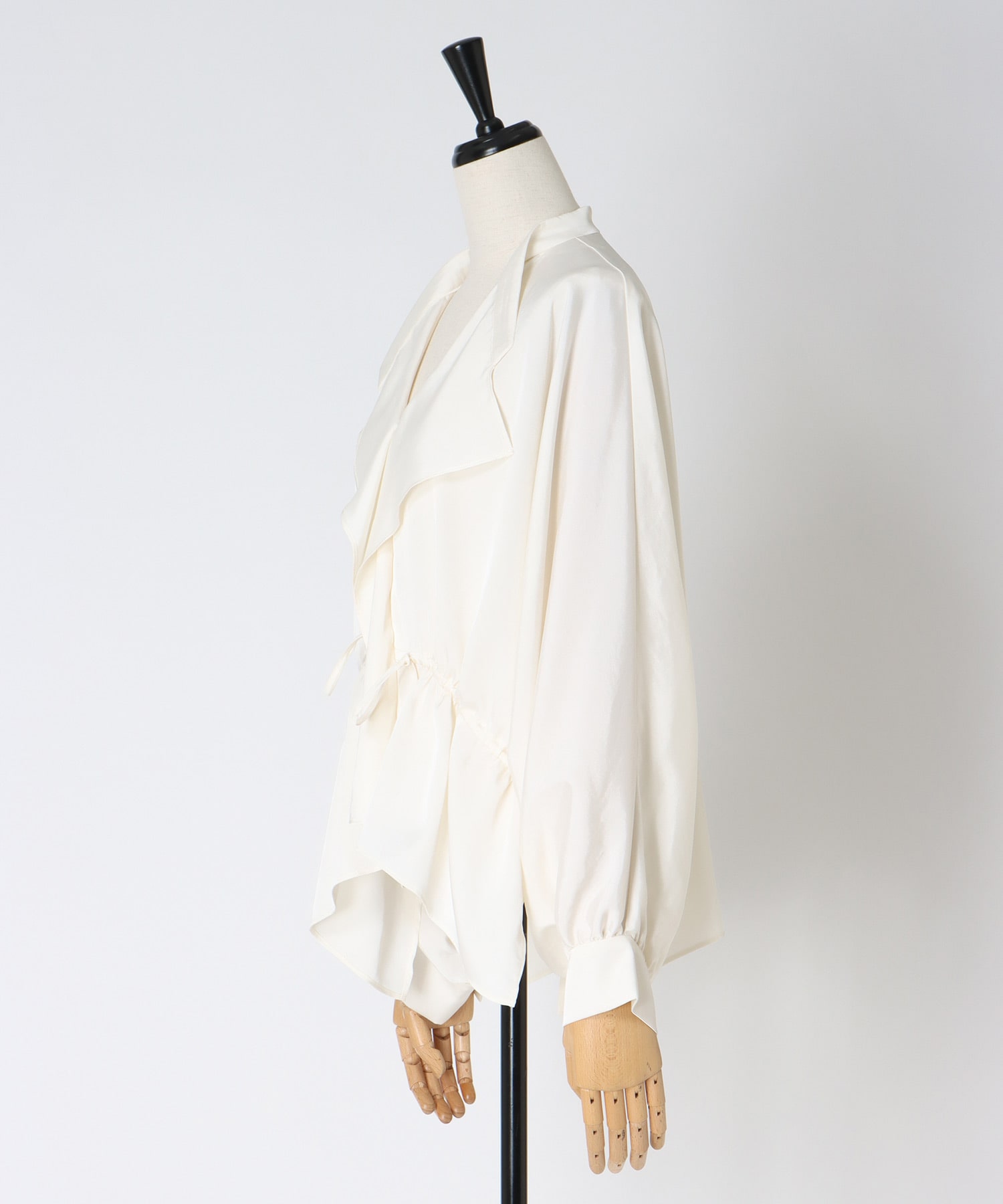 toromi sway V neeck blouse