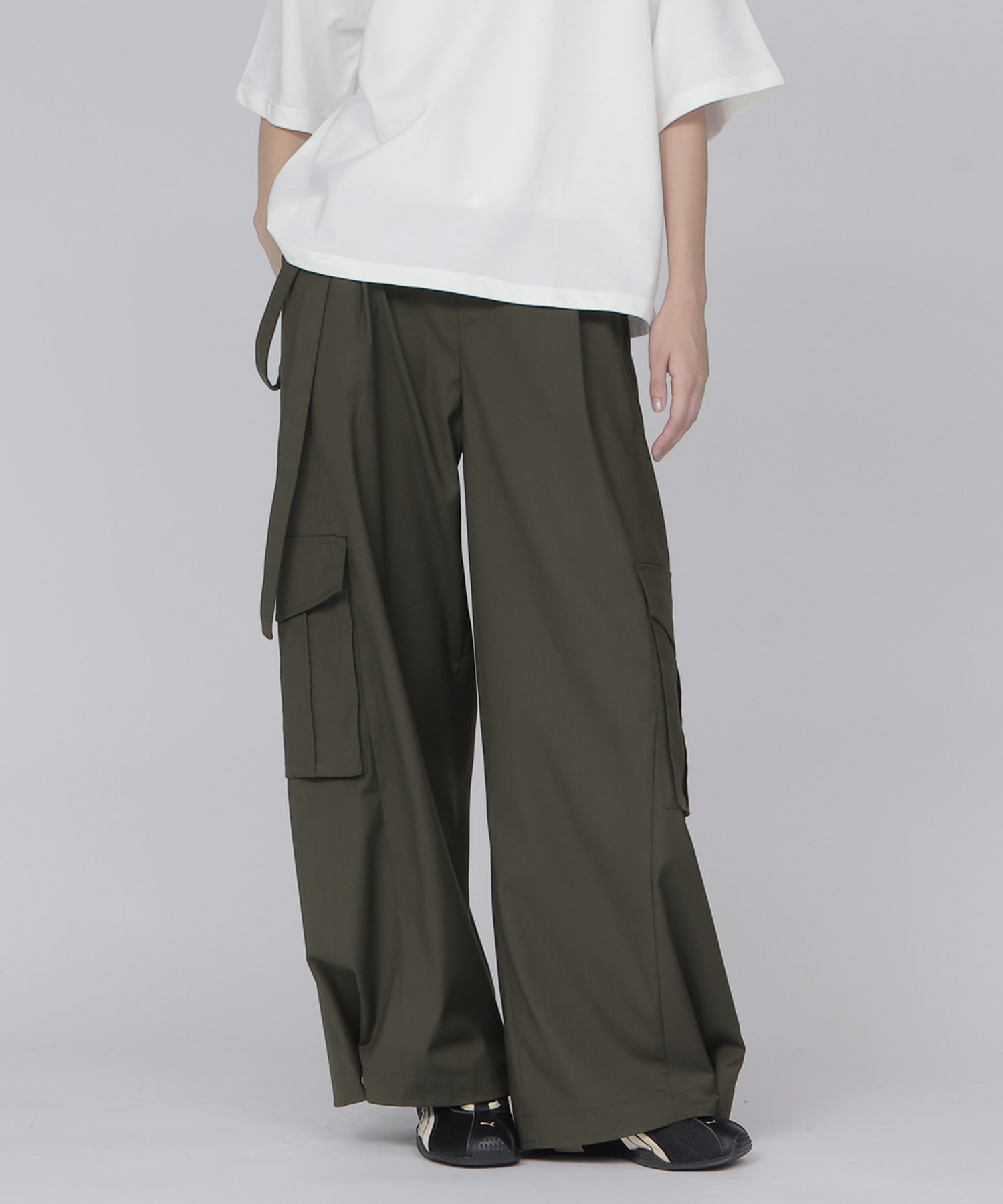 utility wide adjust pants