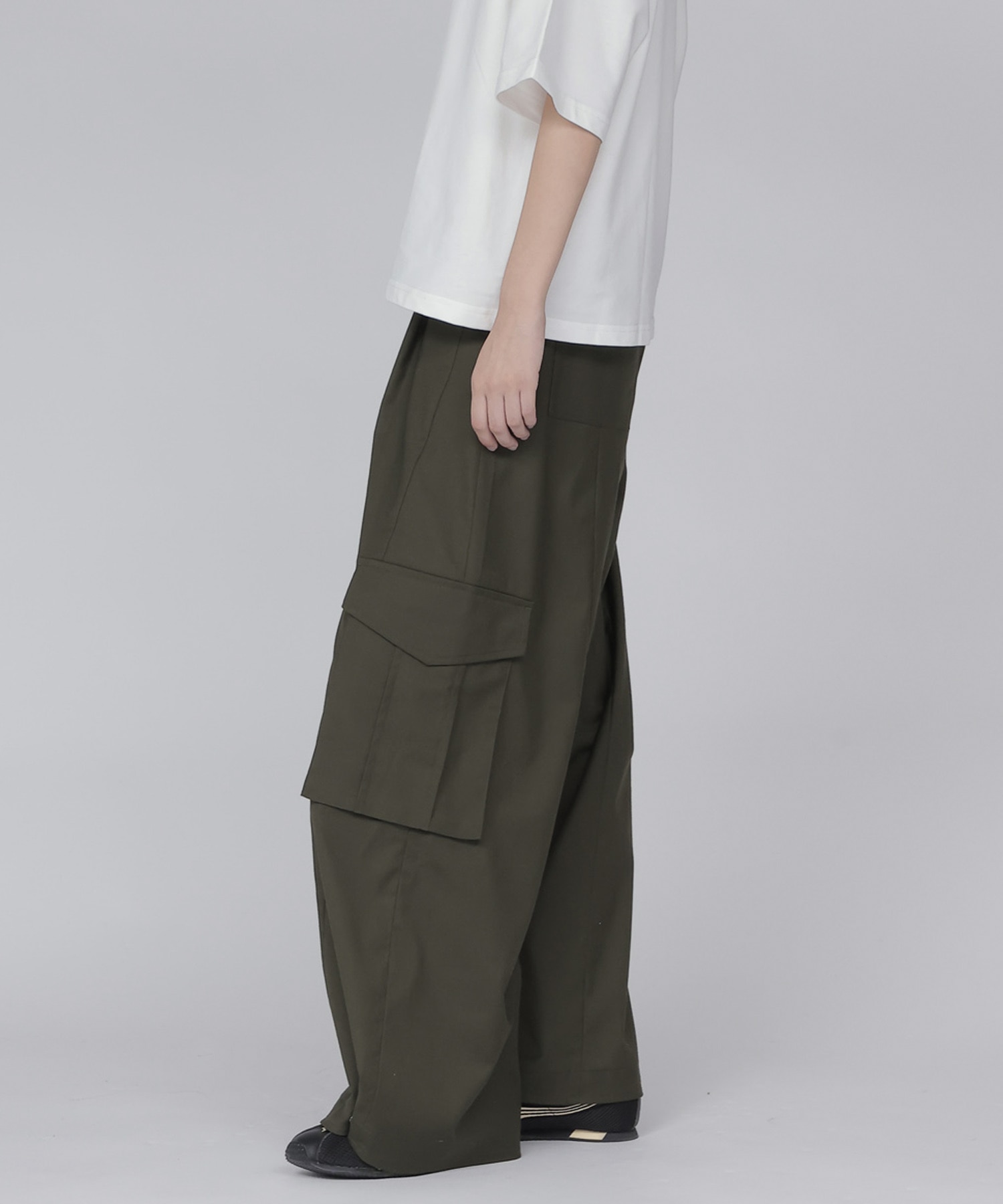 utility wide adjust pants