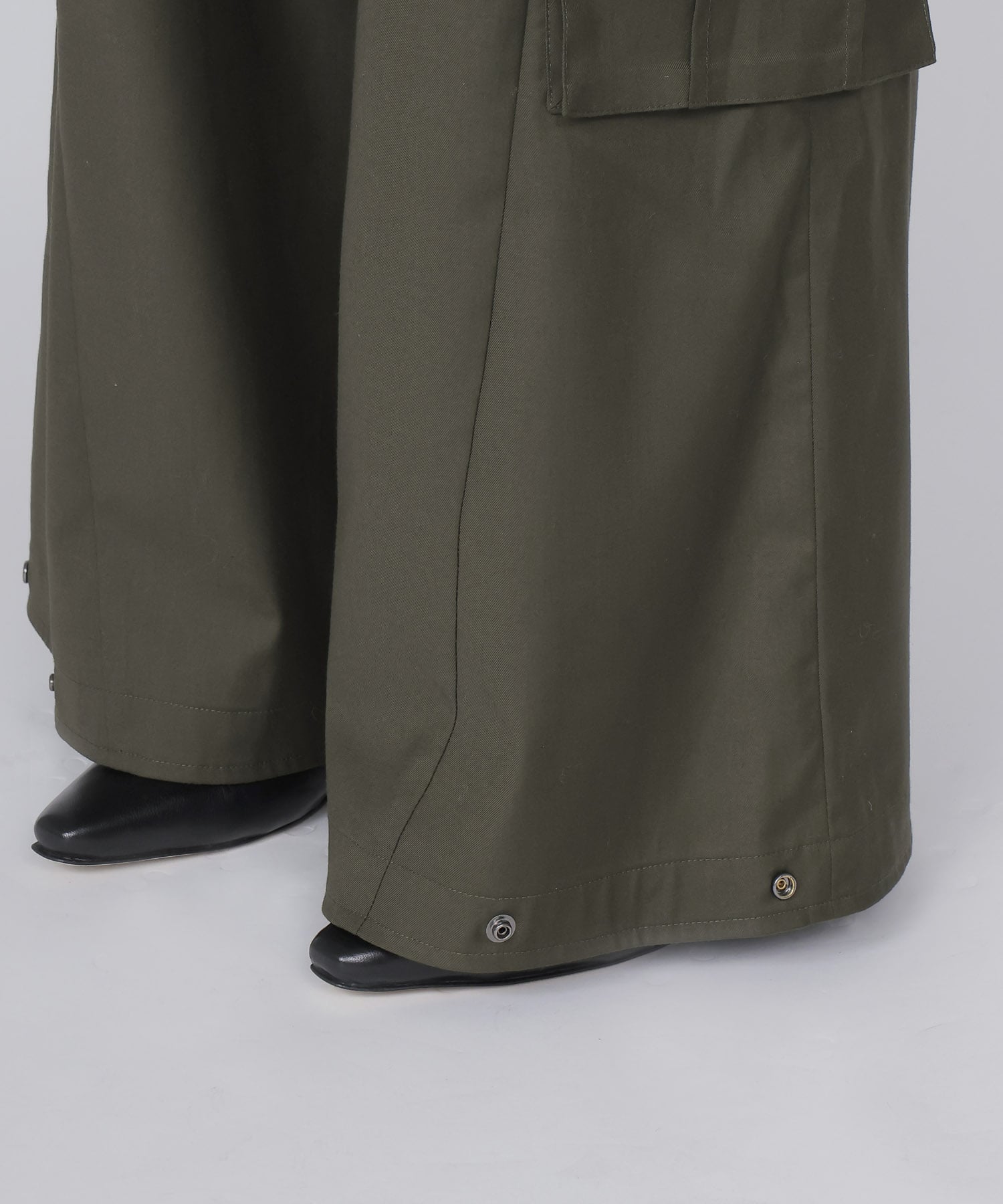 utility wide adjust pants