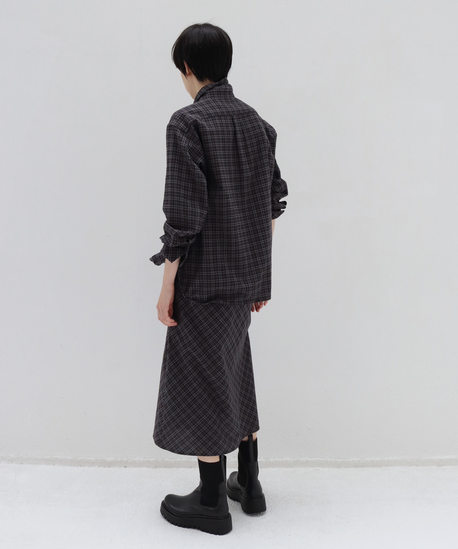 wave hem check shirt