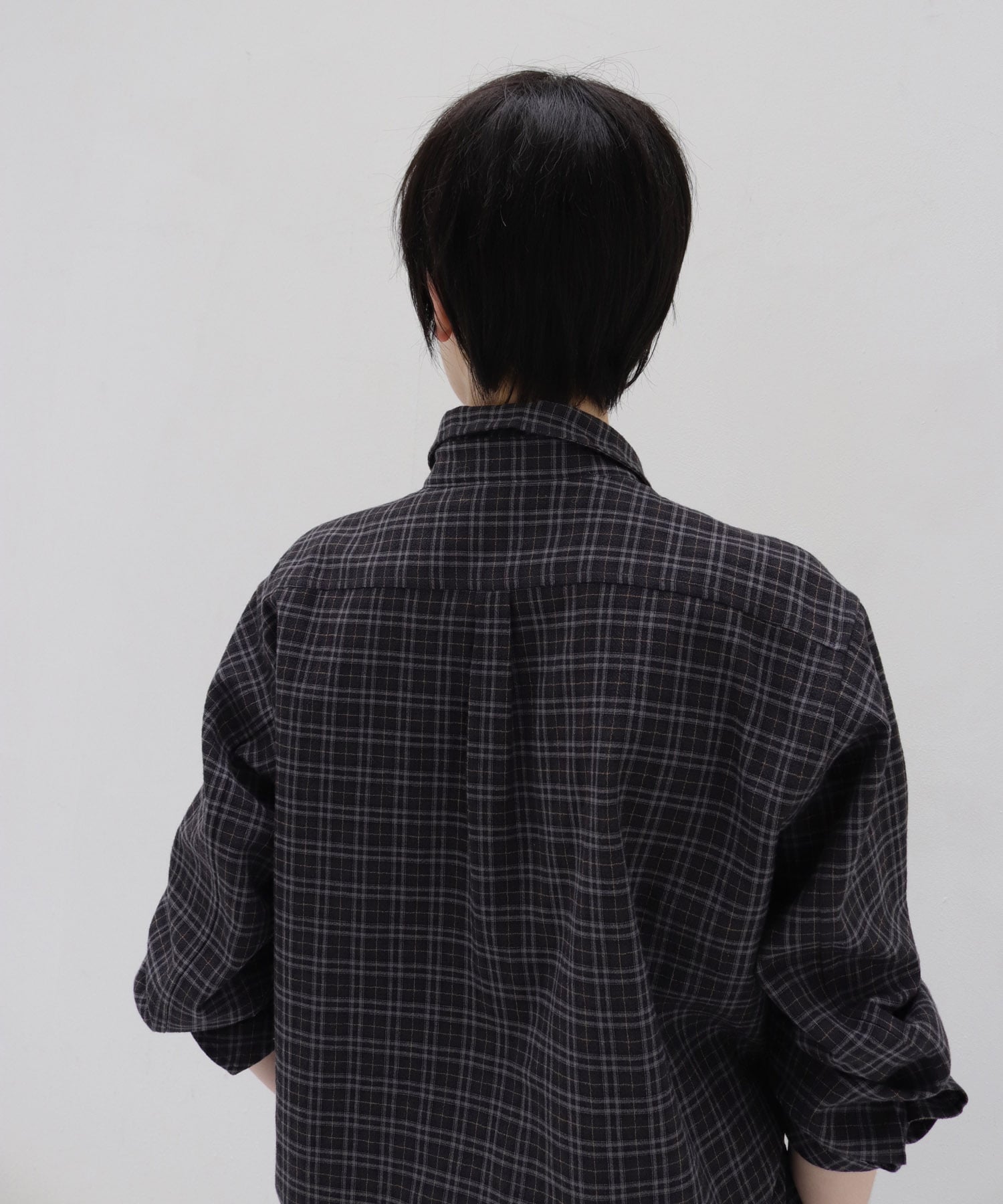 wave hem check shirt