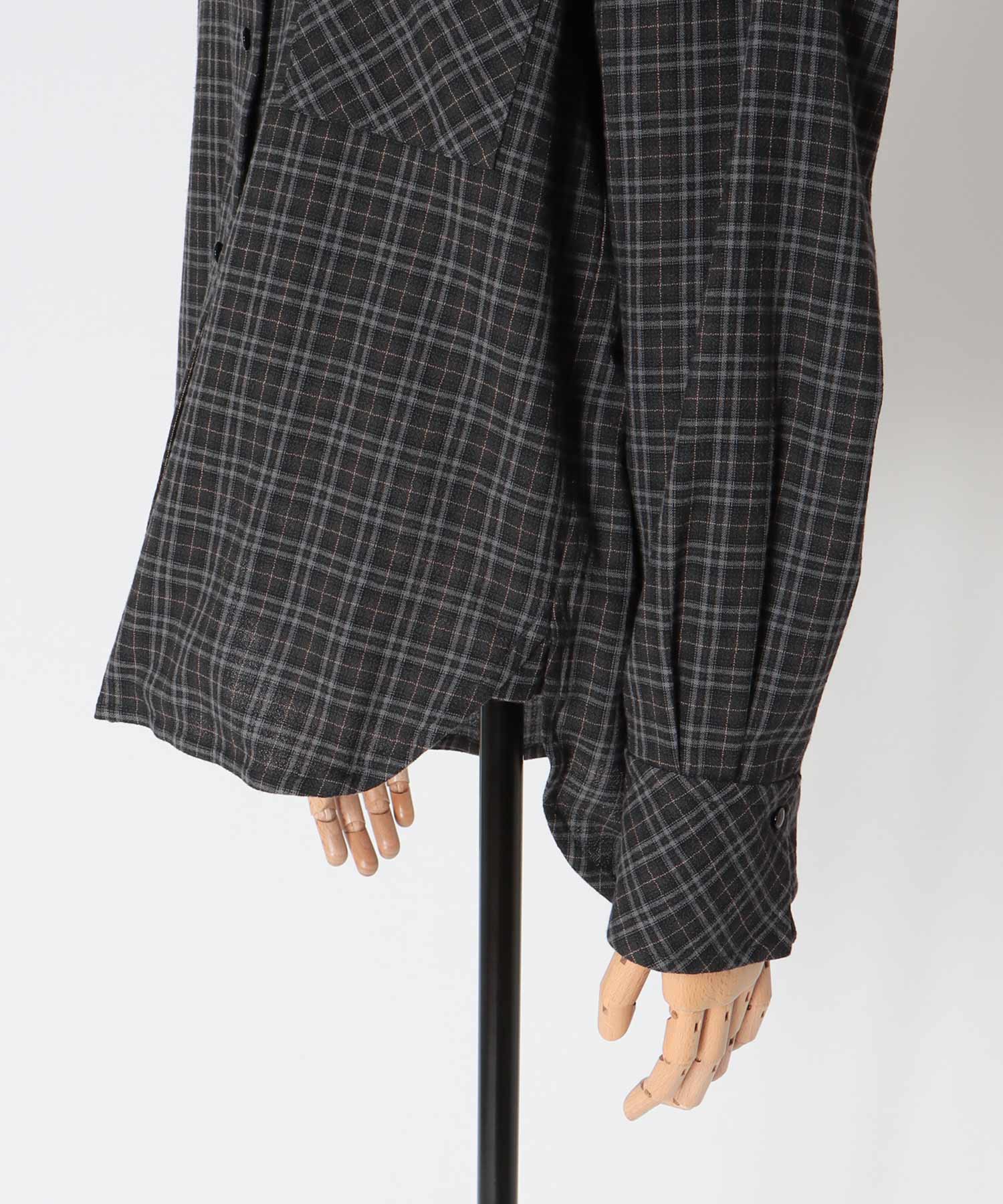 wave hem check shirt
