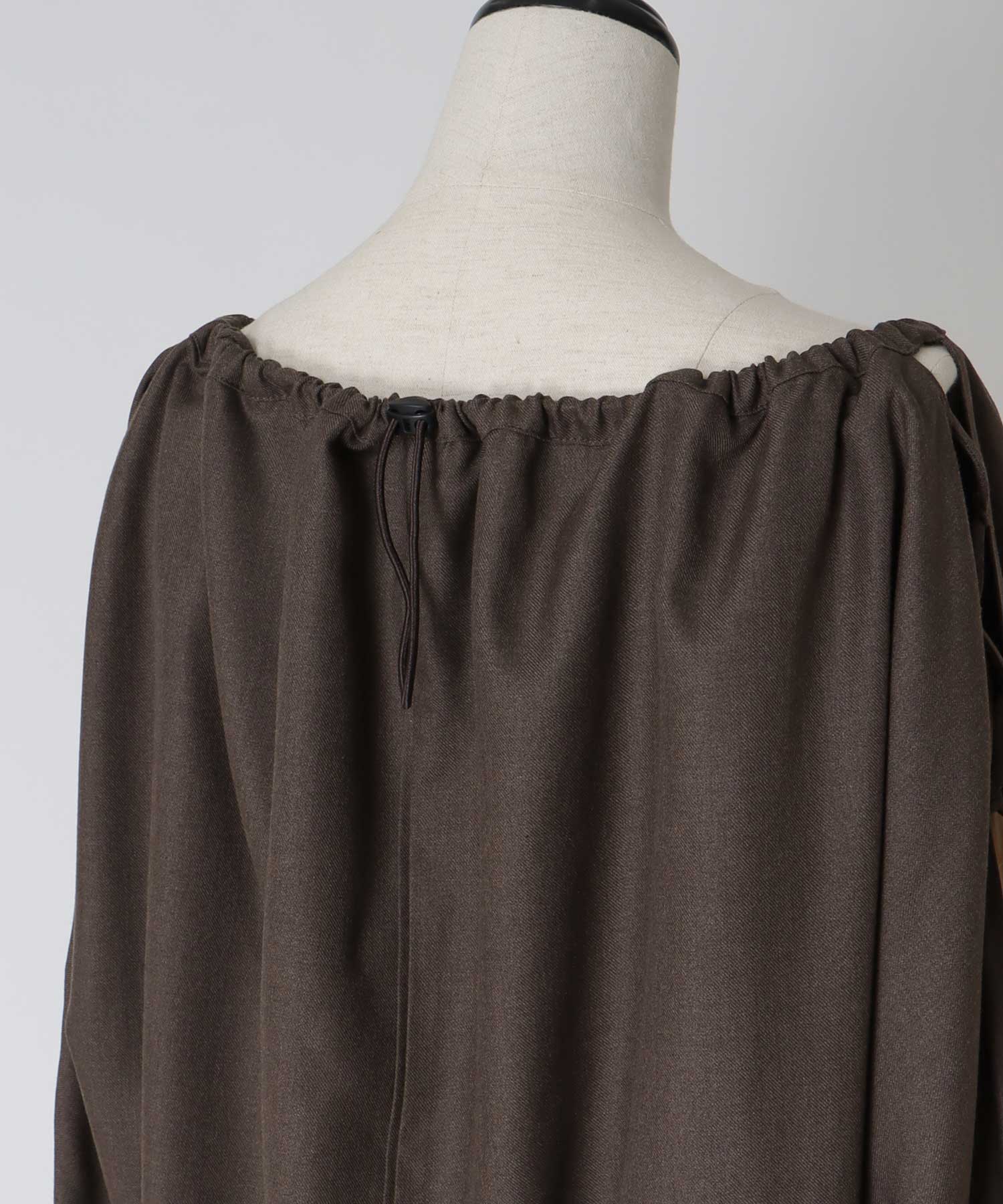 Zig-Zag lace up blouse