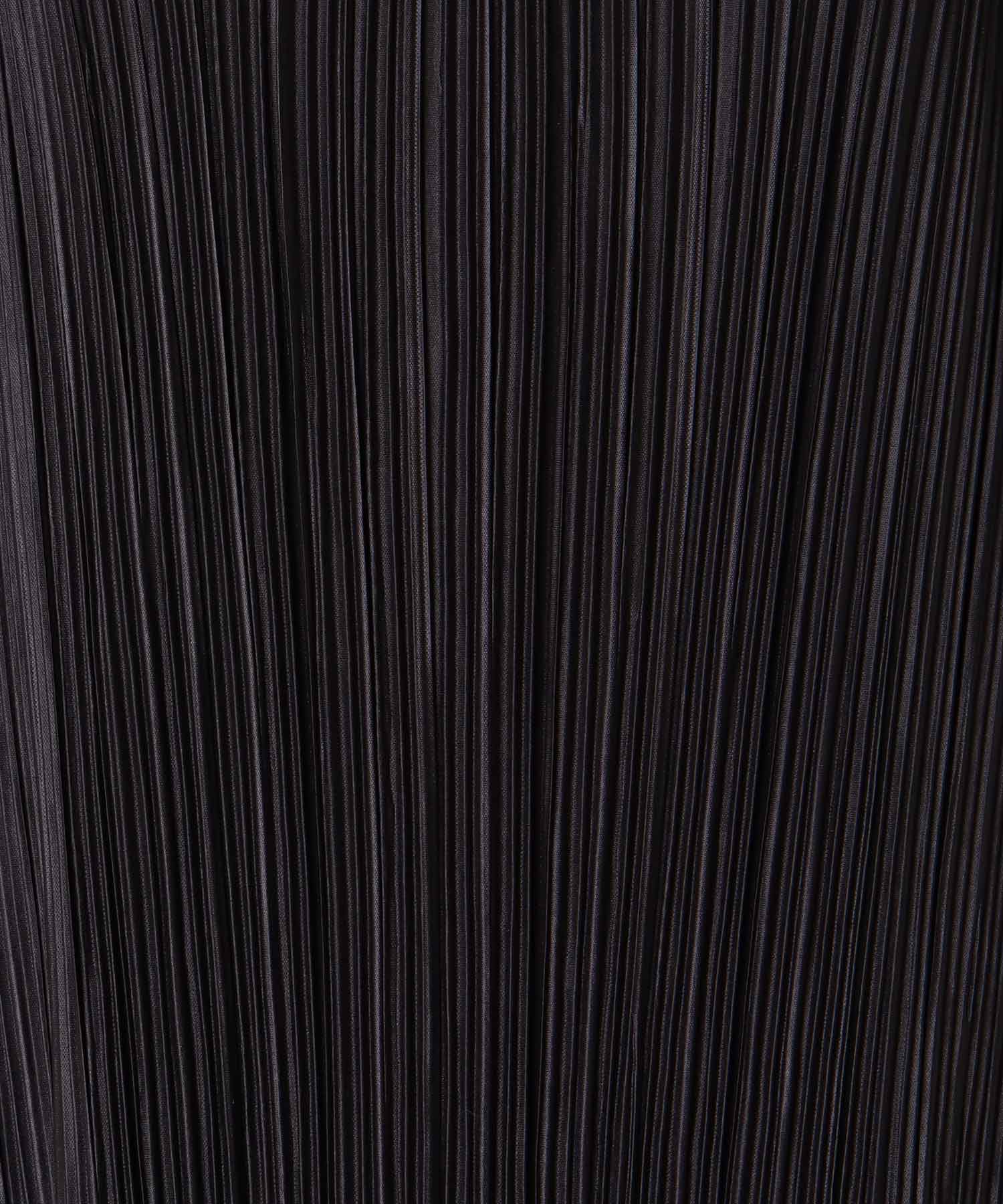pleats funnel neck dress