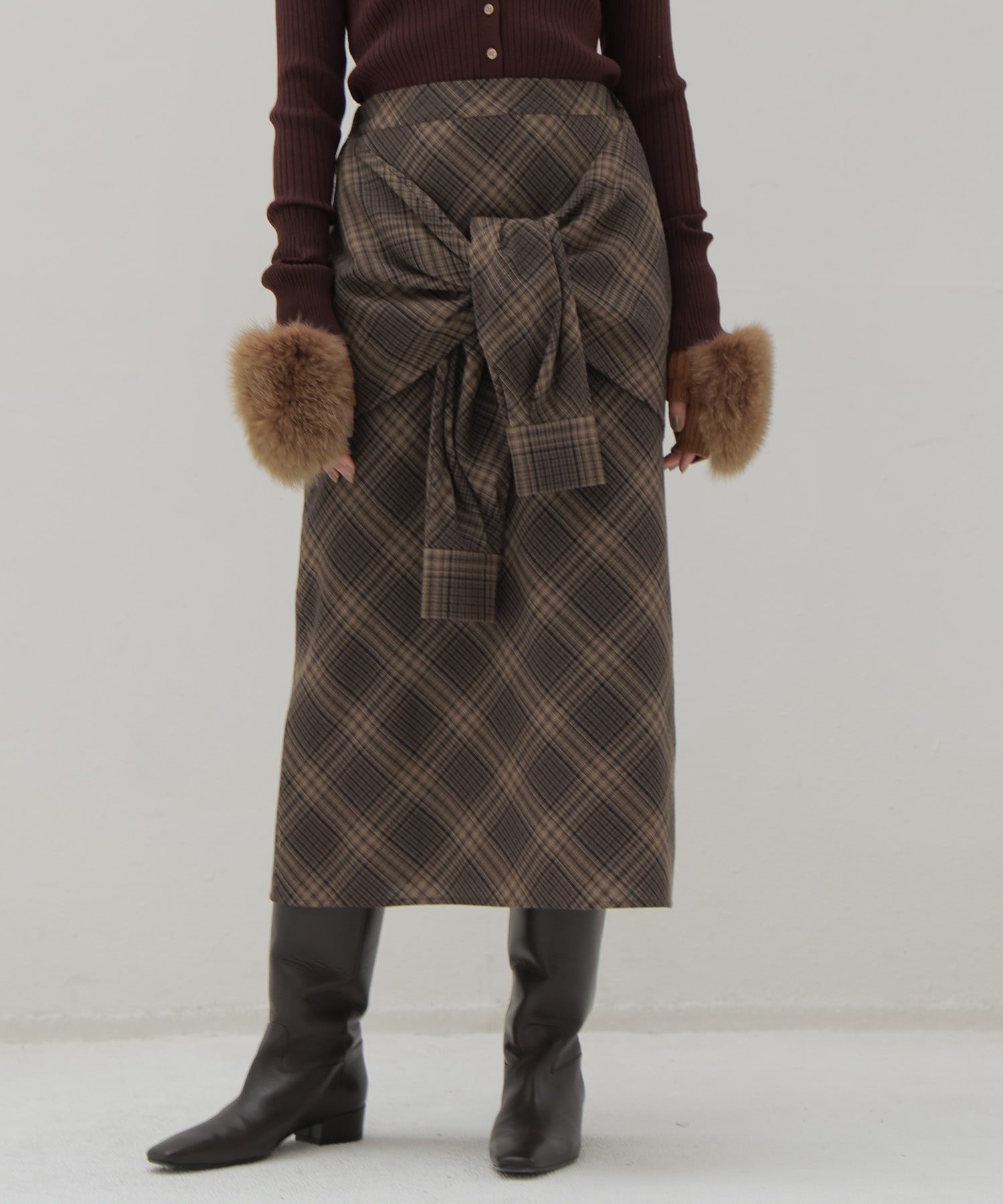 knot design check skirt