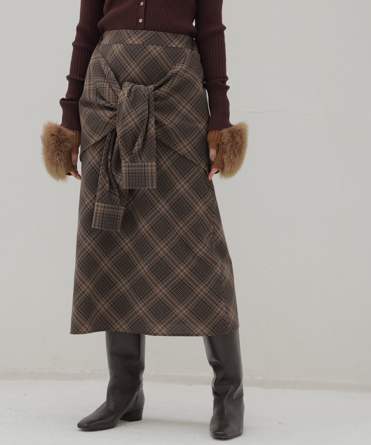 knot design check skirt