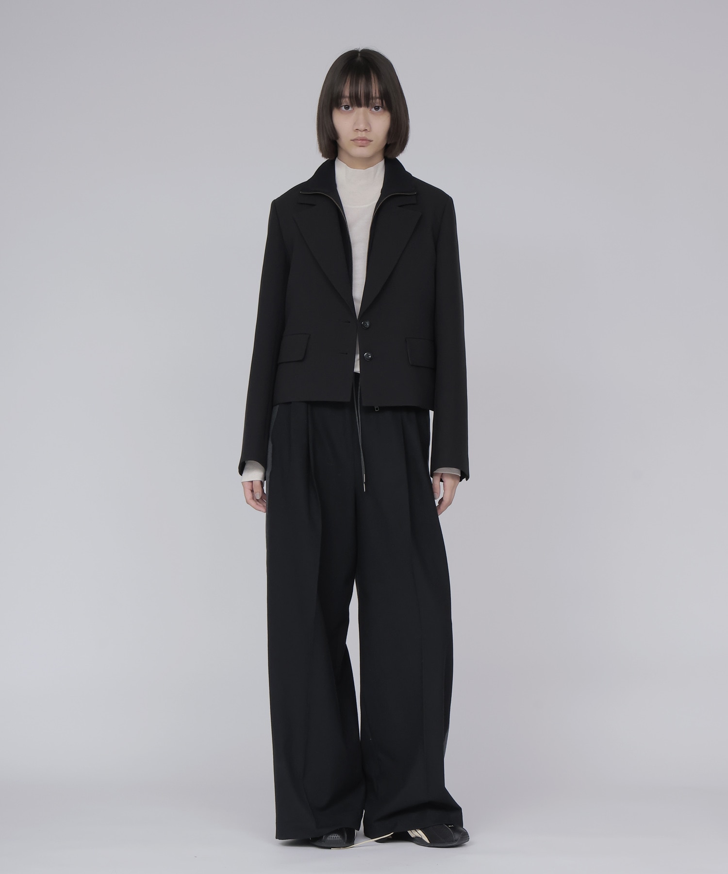 line wide pants