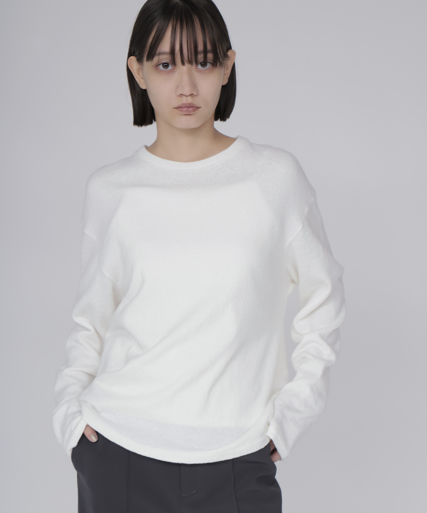 airy soft jersey crew neck pull