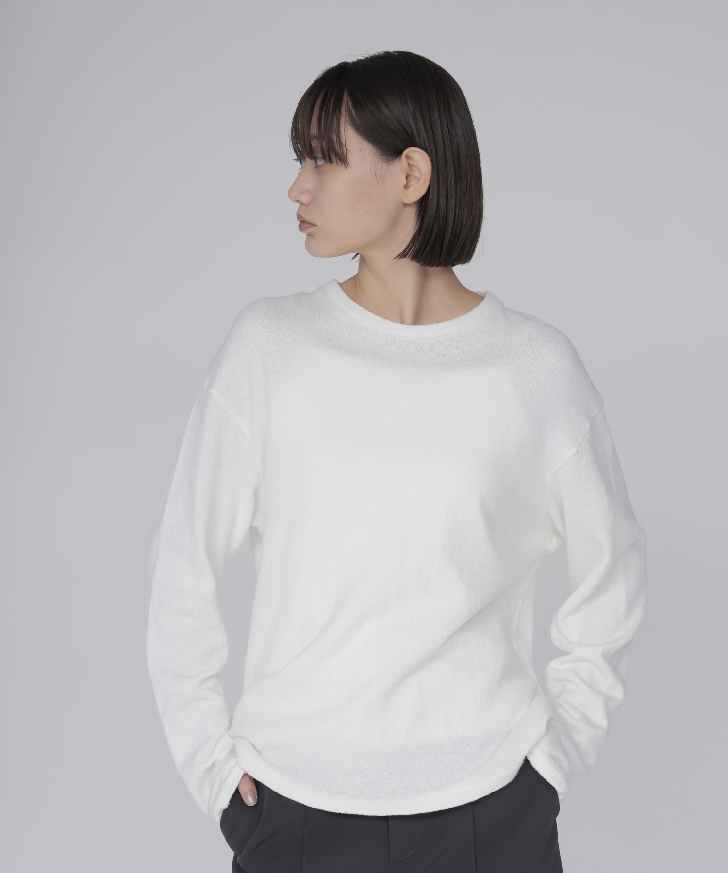 airy soft jersey crew neck pull