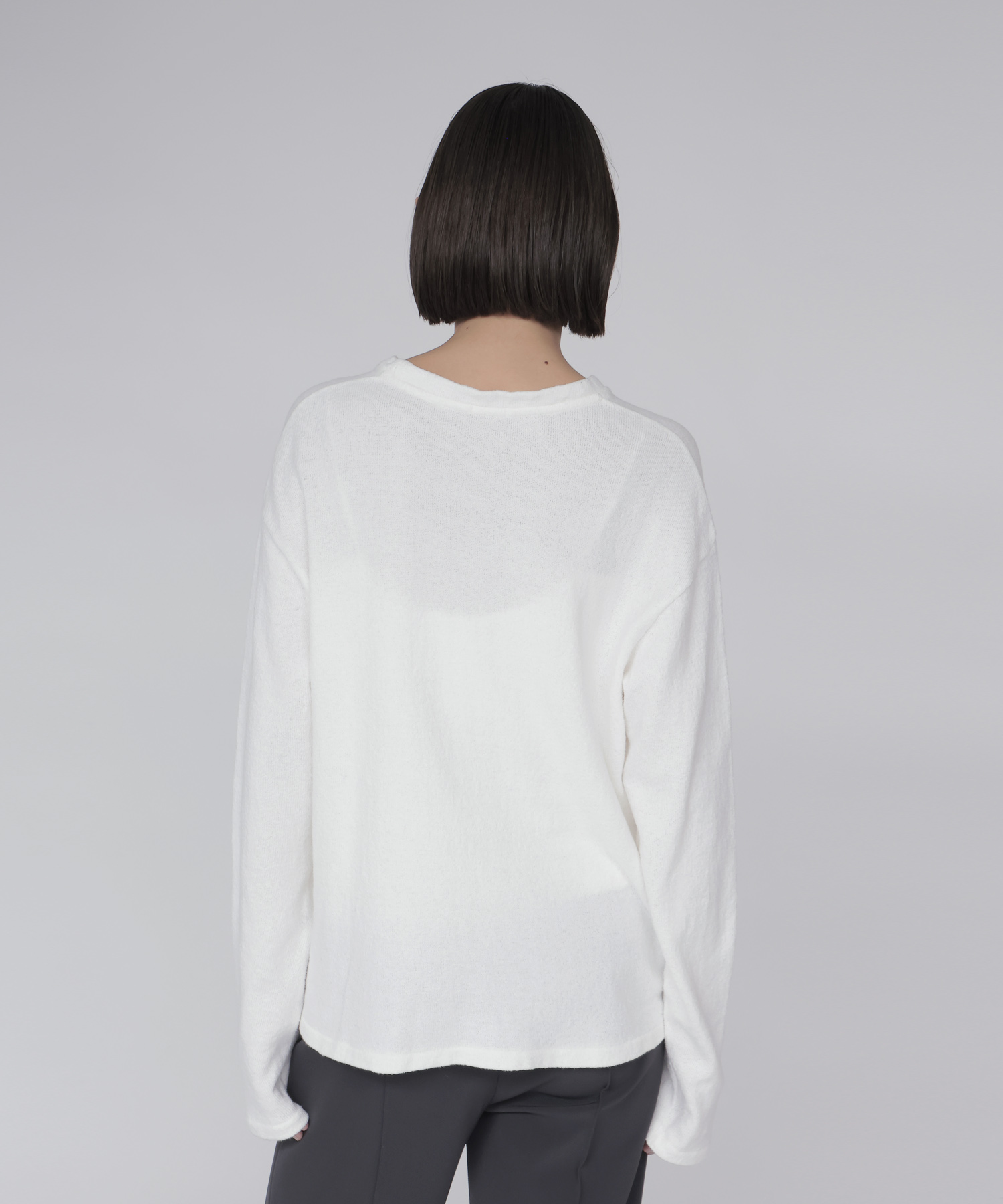 airy soft jersey crew neck pull