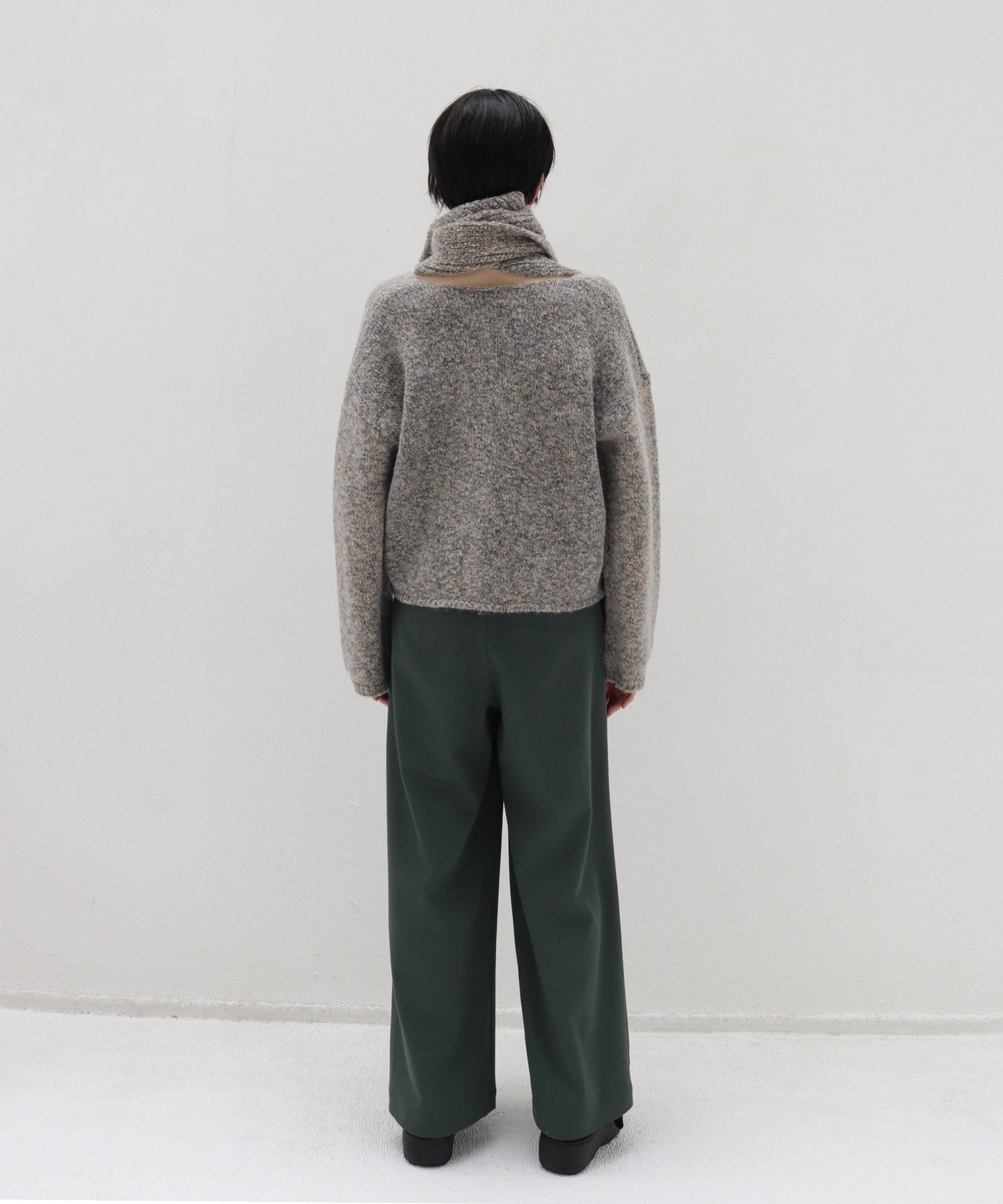 scarf-Vneck pullover
