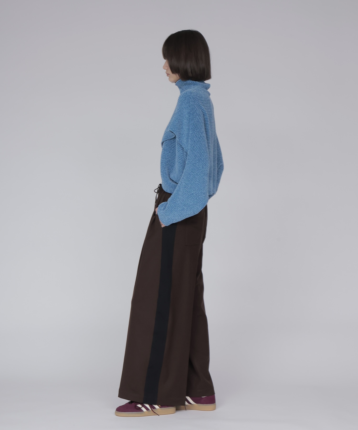 velours high neck short pullover