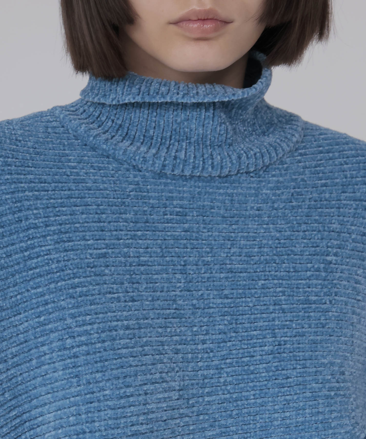 velours high neck short pullover