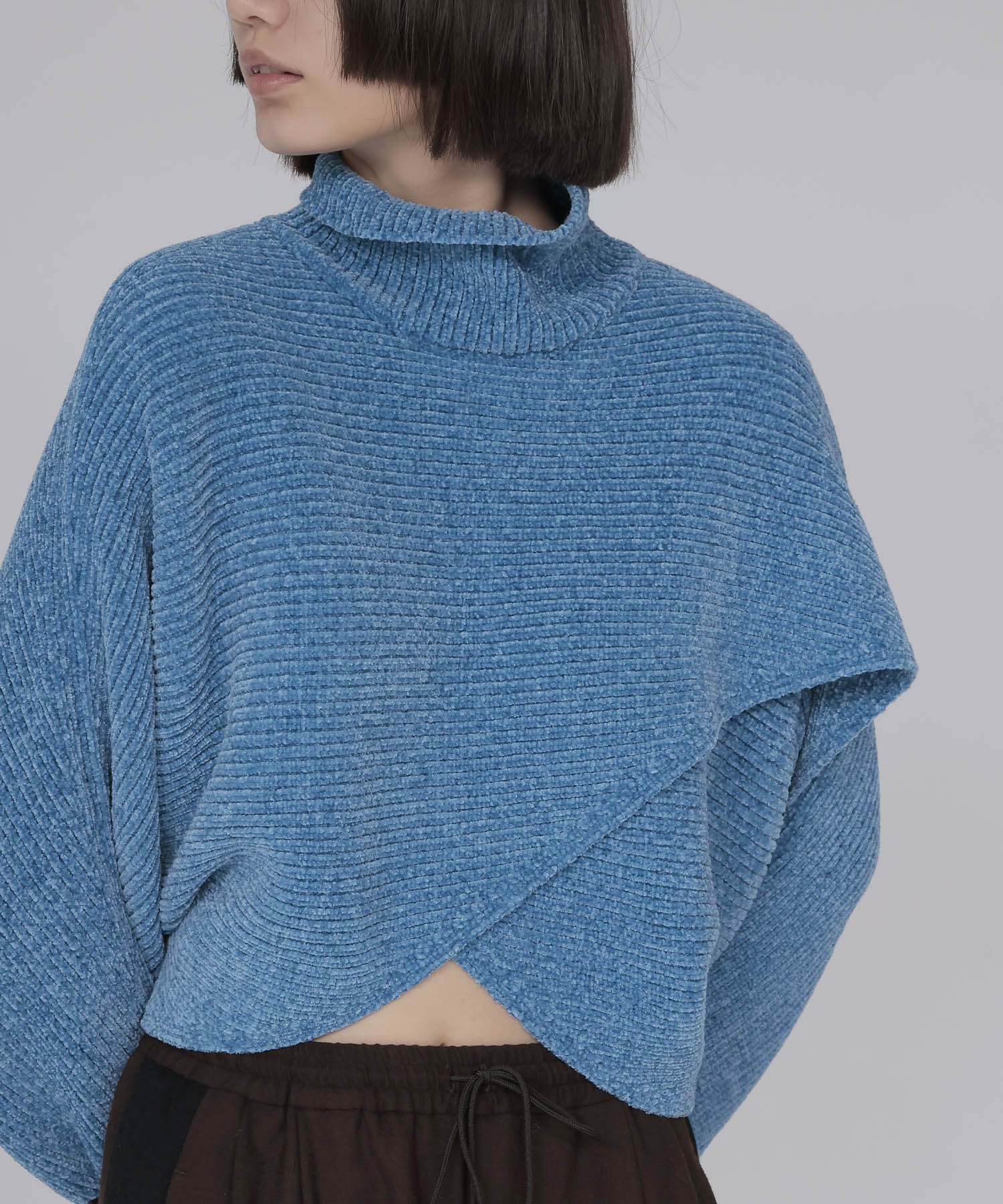 velours high neck short pullover