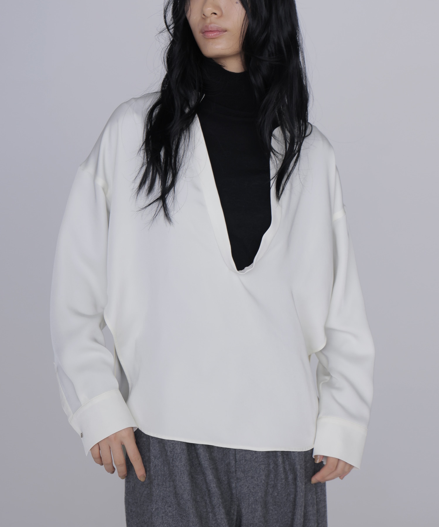deep Uneck shirt